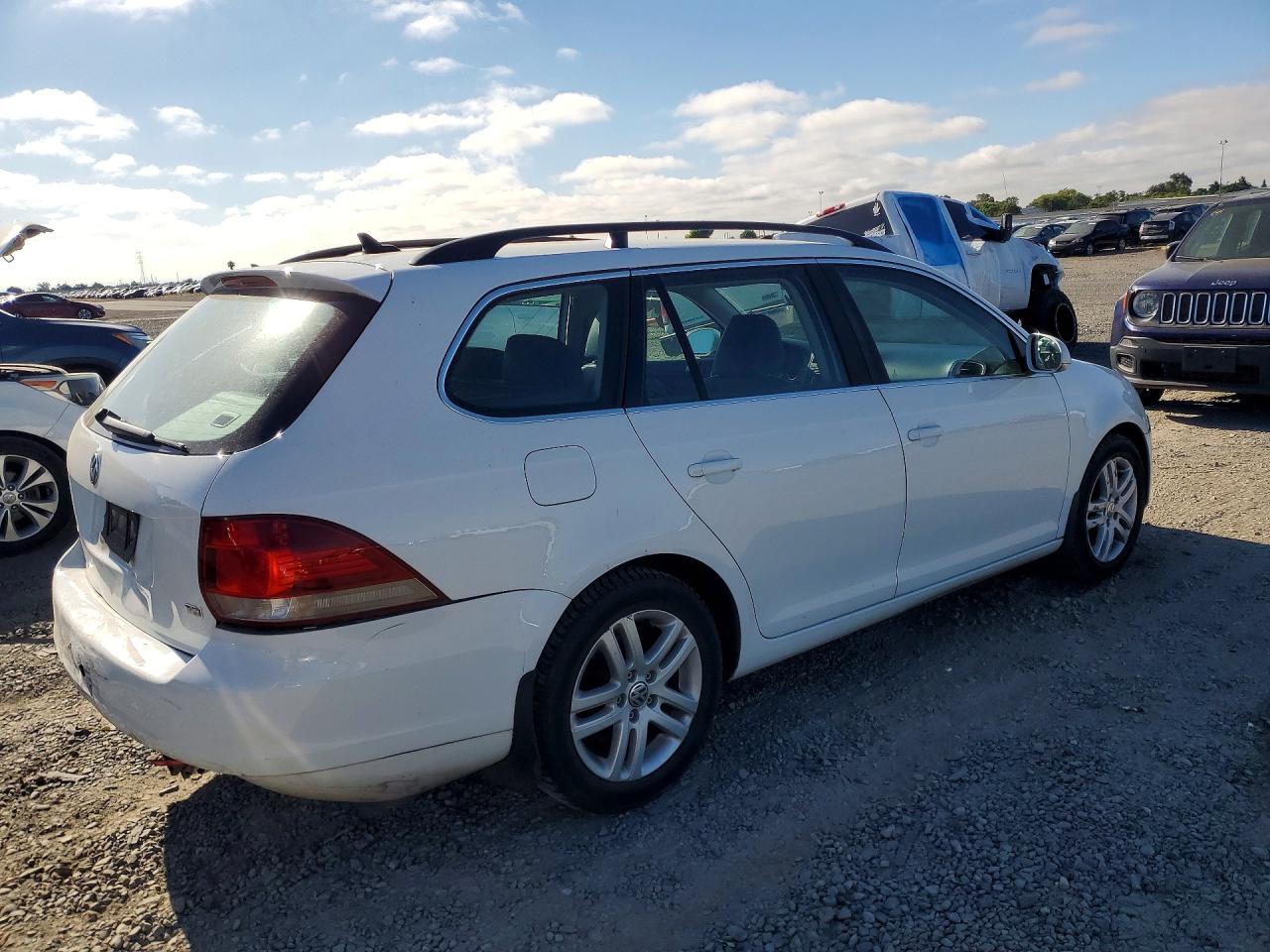 2014 Volkswagen Jetta Tdi White vin: 3VWML7AJ8EM625028