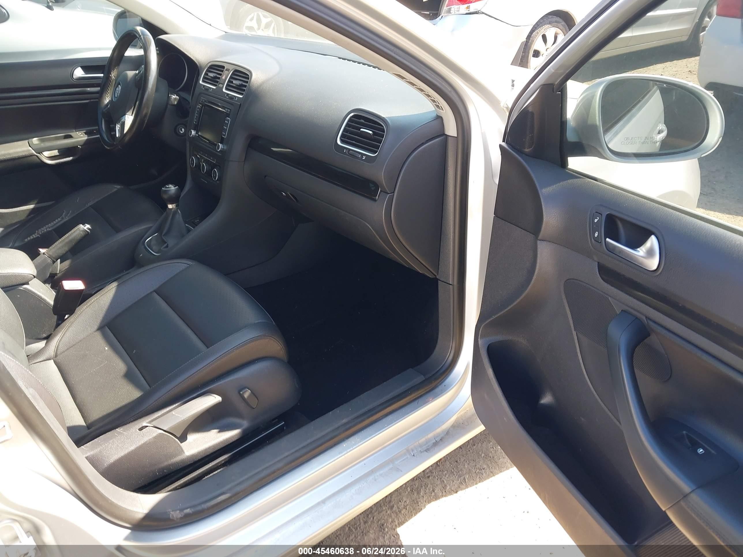 2011 Volkswagen Jetta Sportwagen 2.0l Tdi Серебряный vin: 3VWML7AJ9BM690028