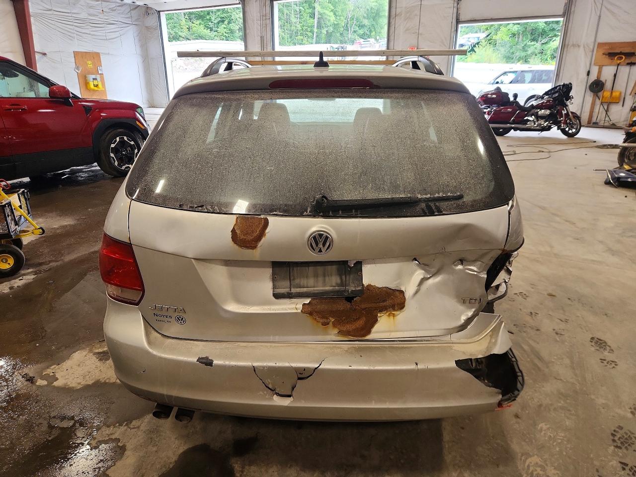 2014 Volkswagen Jetta Tdi Silver vin: 3VWML7AJ9EM606374
