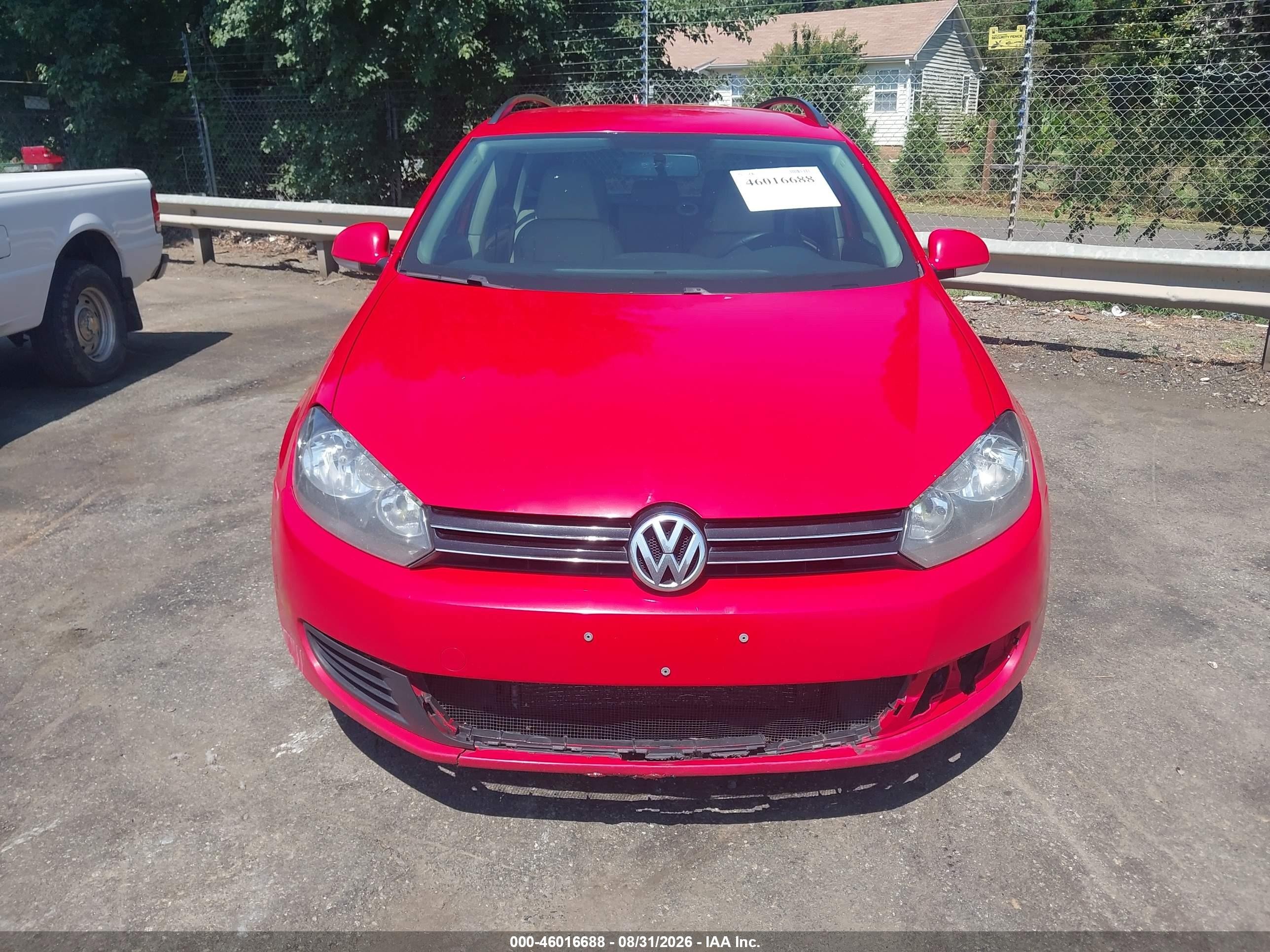 2011 Volkswagen Jetta Sportwagen 2.0l Tdi Red vin: 3VWML7AJXBM724543