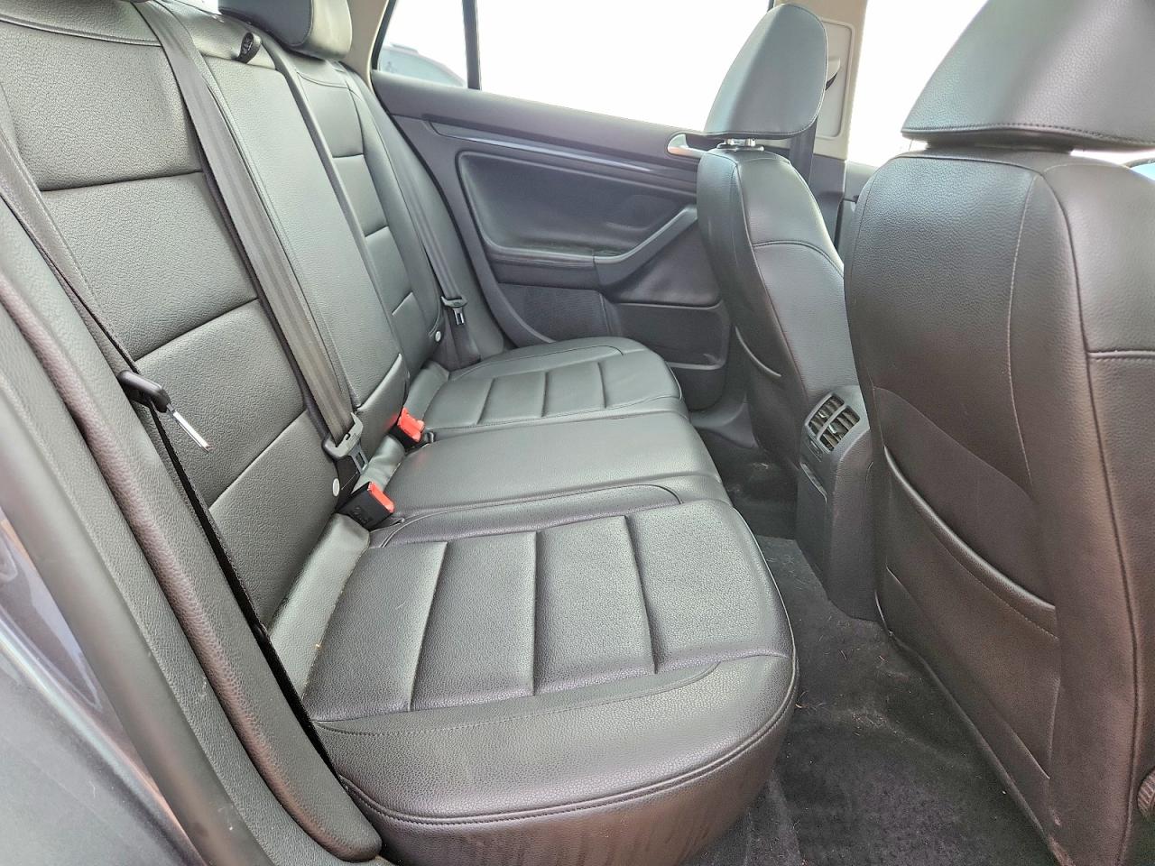 2013 Volkswagen Jetta Gray vin: 3VWML7AJXDM631296