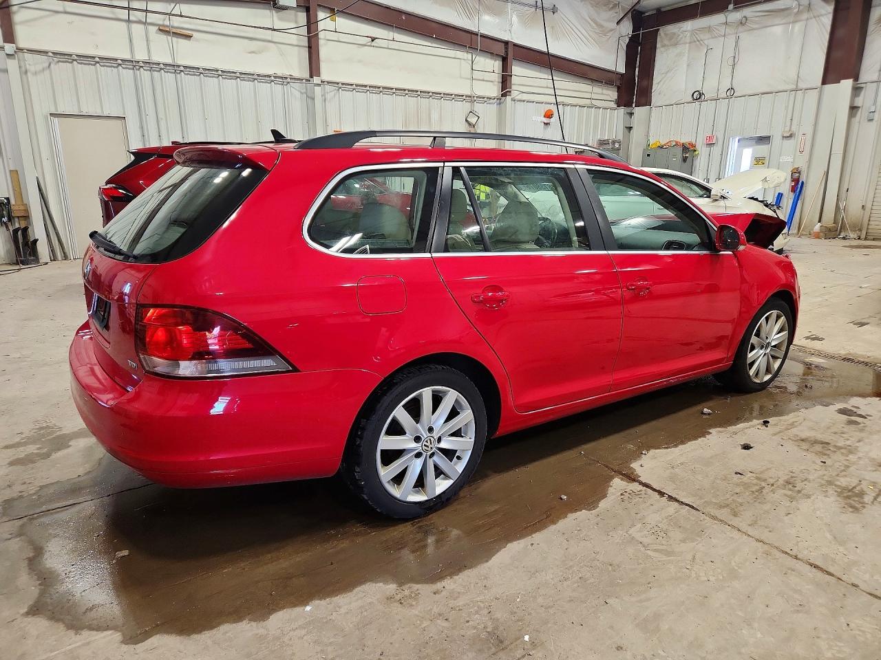 2014 Volkswagen Jetta Tdi Red vin: 3VWML7AJXEM624964