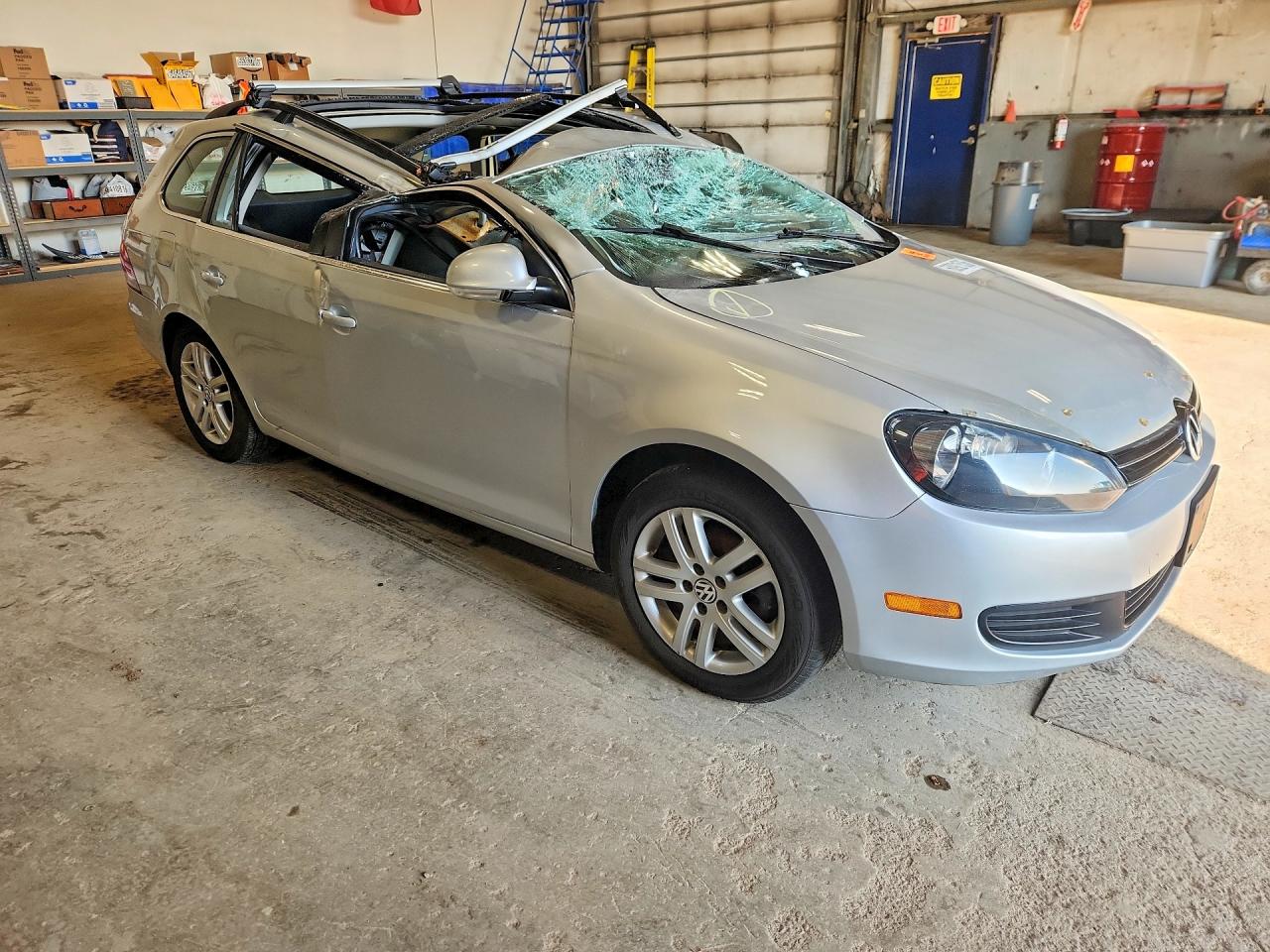 2010 Volkswagen Golf 2.5 Wagon Silver vin: 3VWMX7AJ8AM629174