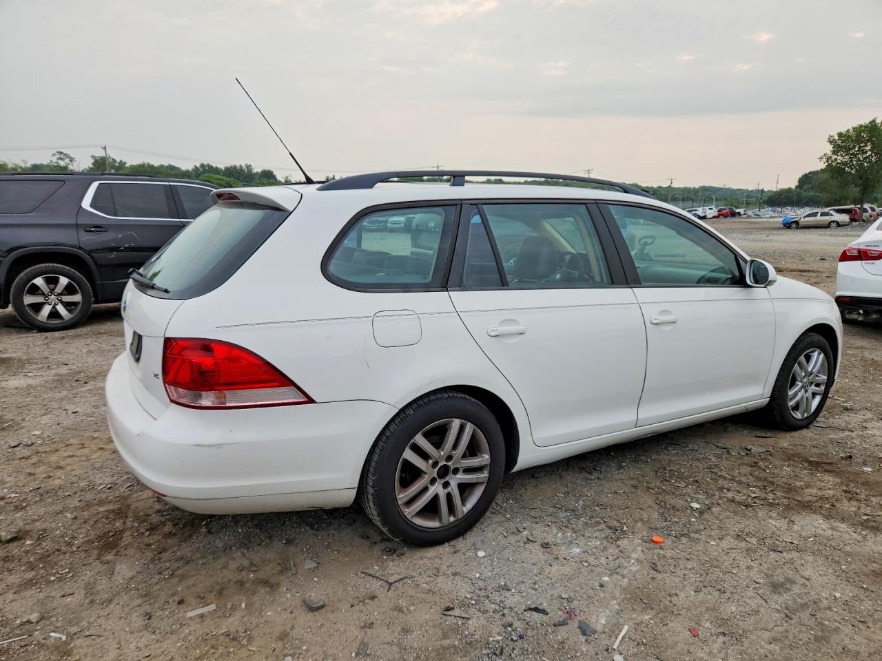 2009 Volkswagen Jetta S White vin: 3VWMZ71K49M290718
