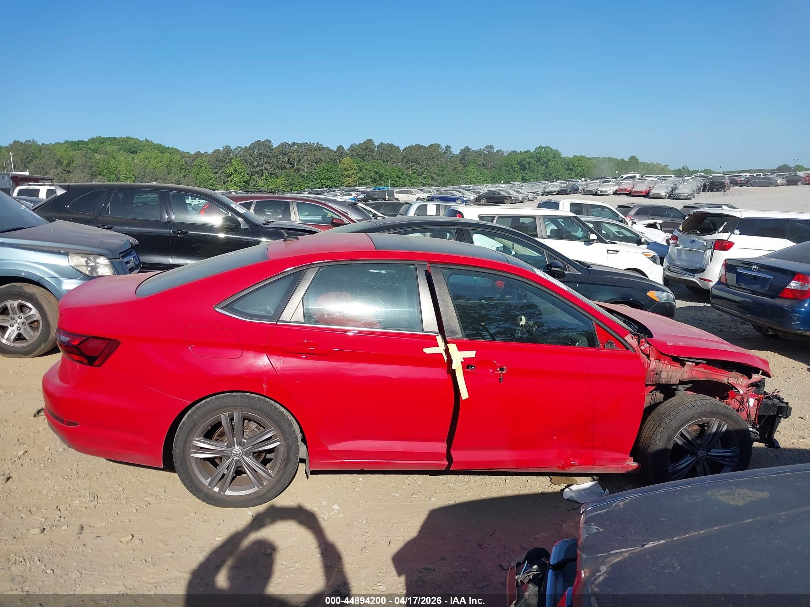 2021 Volkswagen Jetta 1.4t R-line/1.4t S Красный vin: 3VWN57BU6MM030636