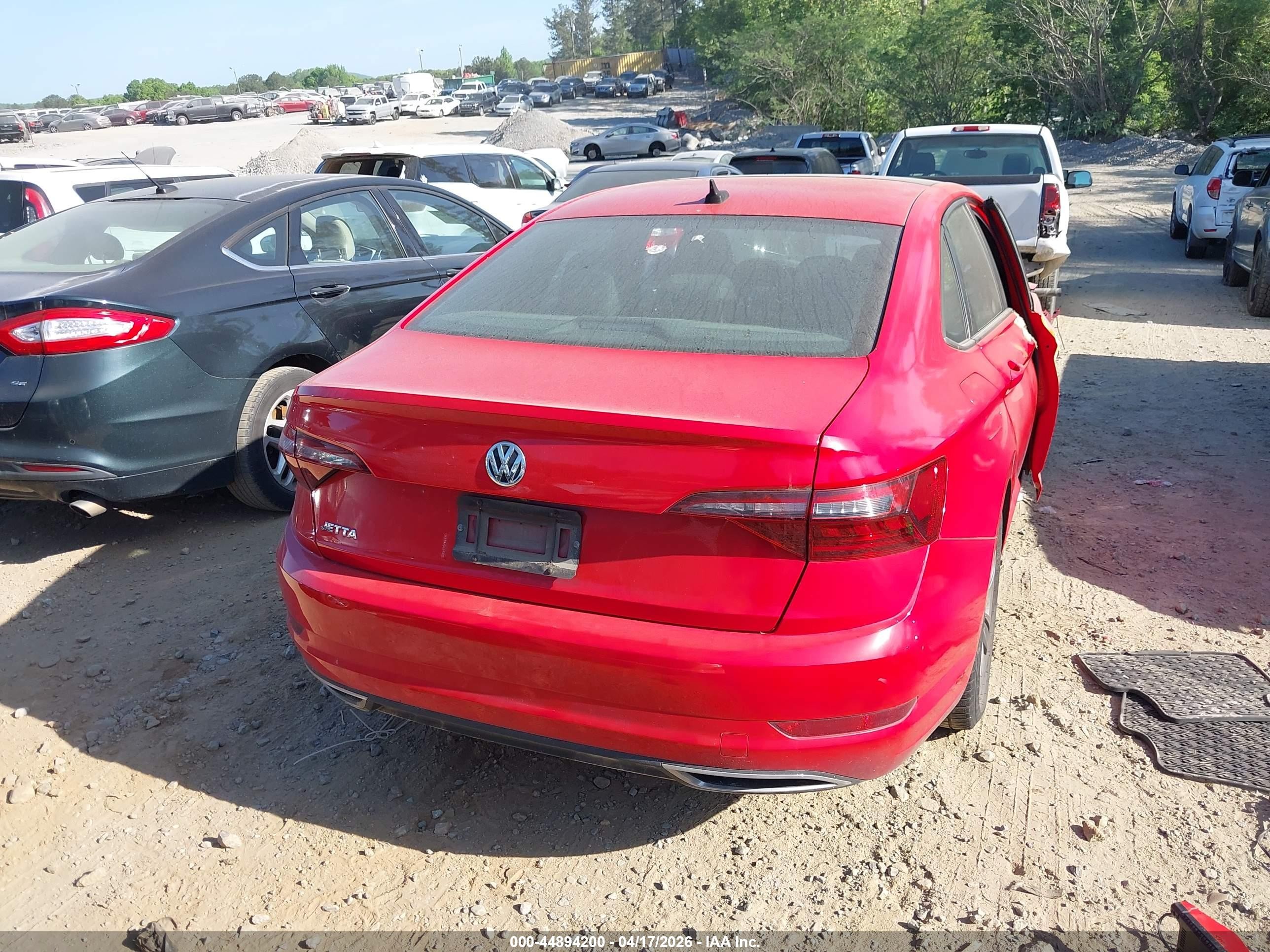 2021 Volkswagen Jetta 1.4t R-line/1.4t S Красный vin: 3VWN57BU6MM030636