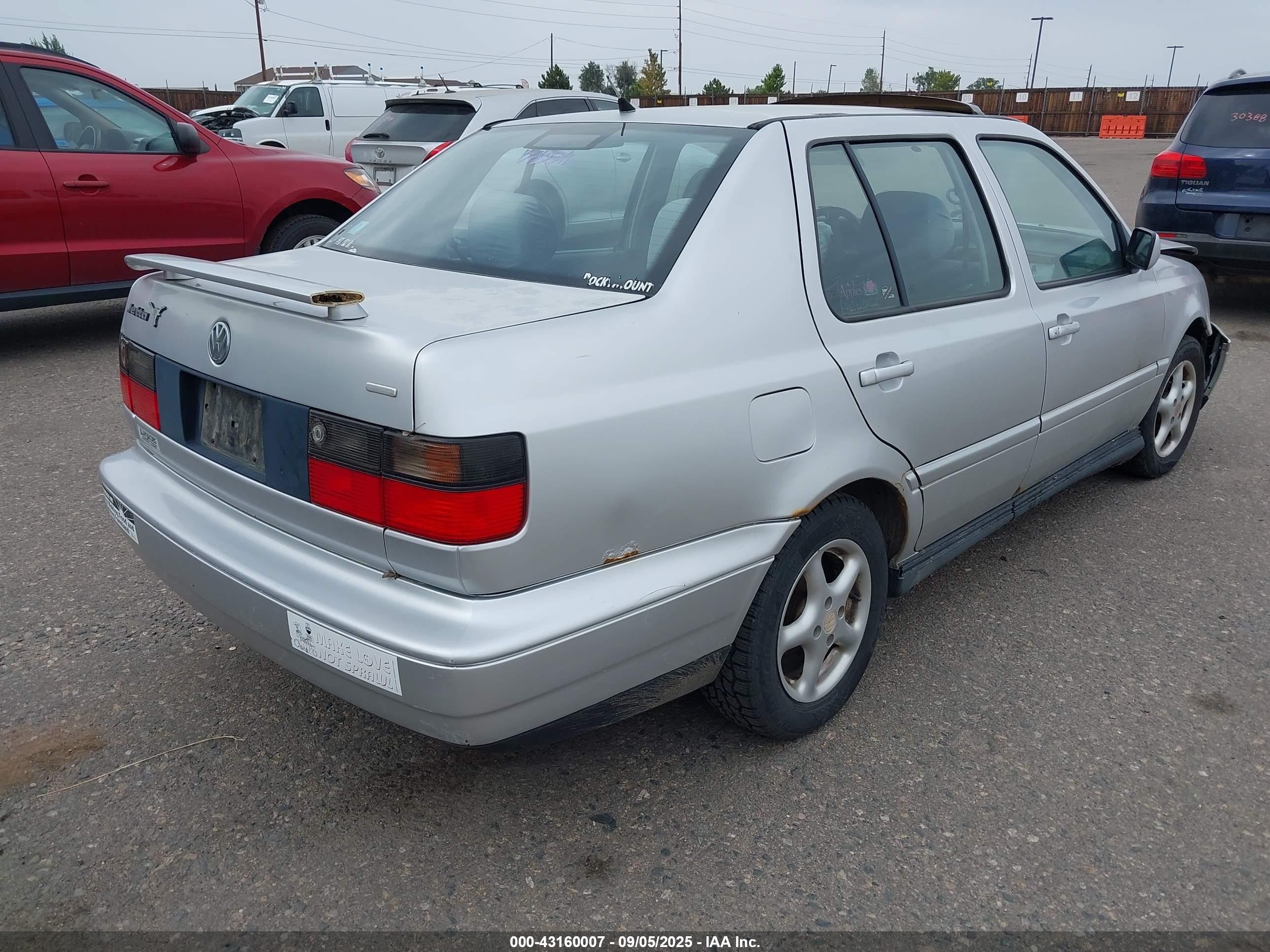 1999 Volkswagen Jetta Wolfsburg Gray vin: 3VWPA81H7XM210503