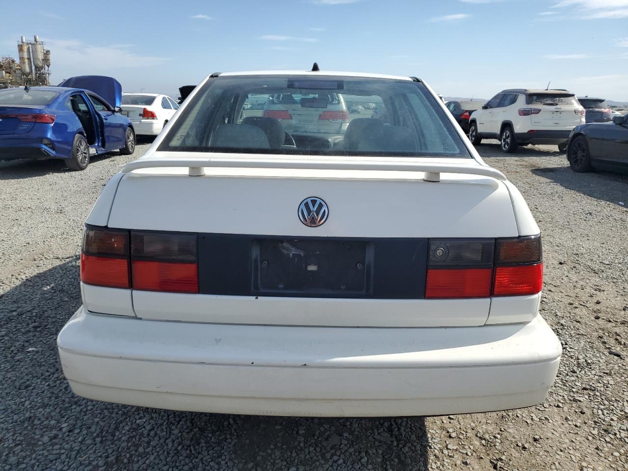 1998 Volkswagen Jetta Wolfsburg White vin: 3VWPA81H9WM256607