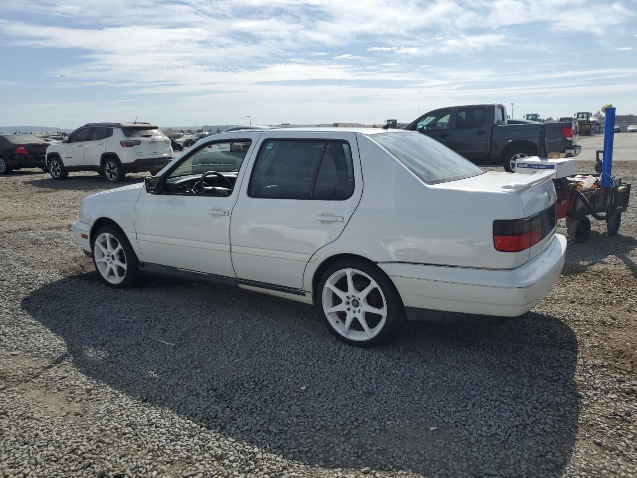 1998 Volkswagen Jetta Wolfsburg White vin: 3VWPA81H9WM256607