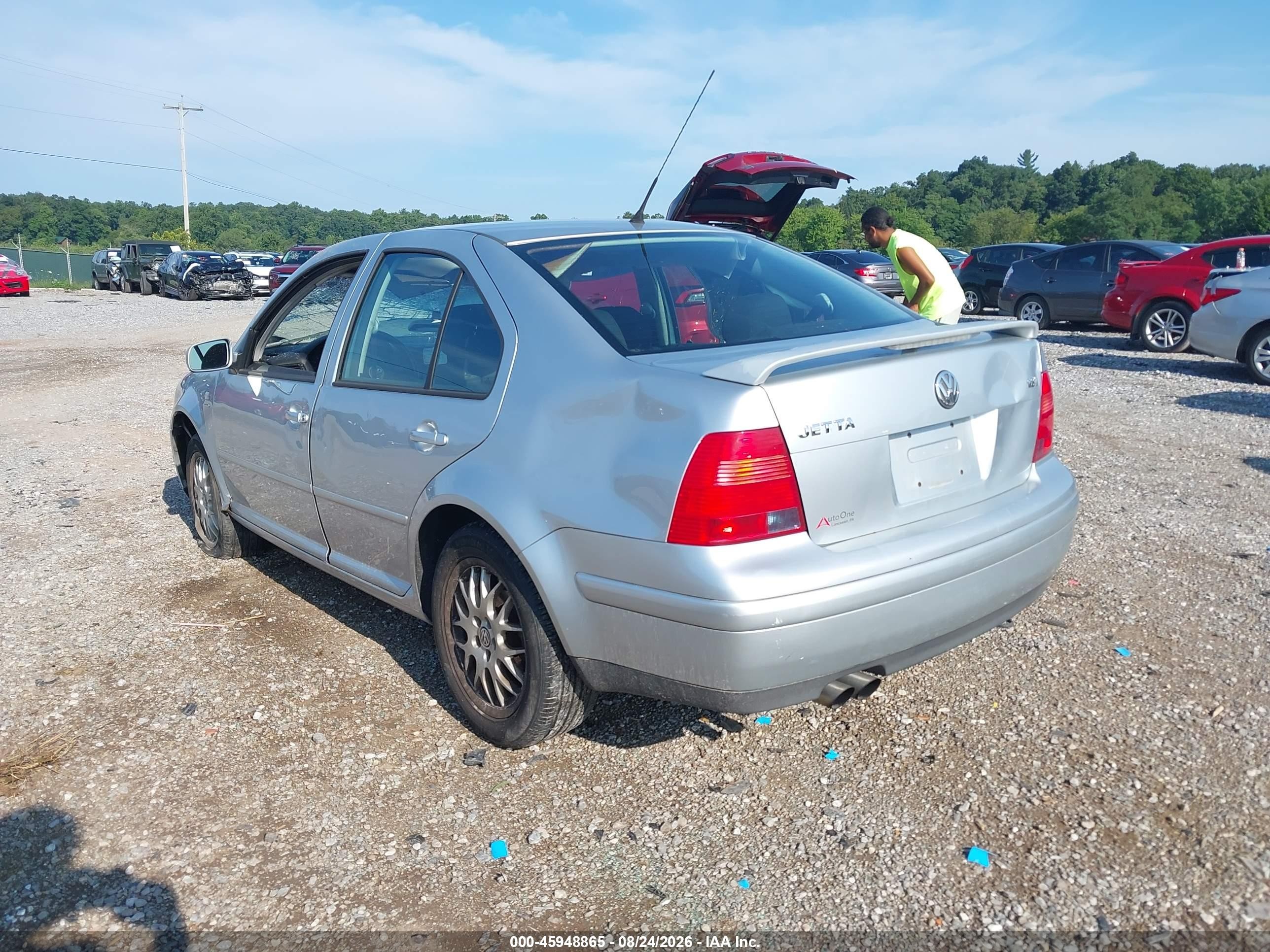 2003 Volkswagen Jetta Wolfsburg Edition Серебряный vin: 3VWPE69M23M175907