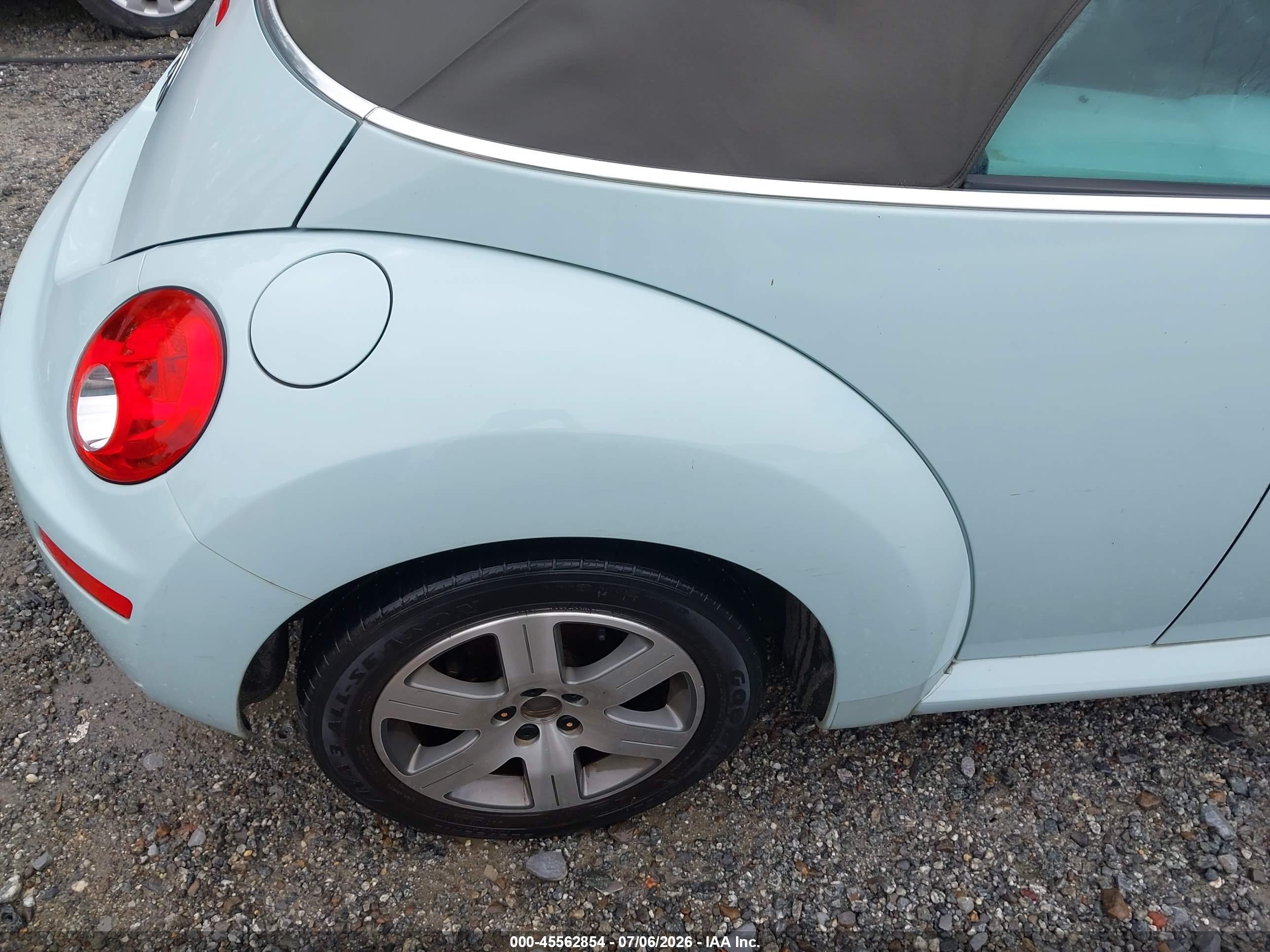 2006 Volkswagen New Beetle 2.5 Light Blue vin: 3VWPF31Y16M311796
