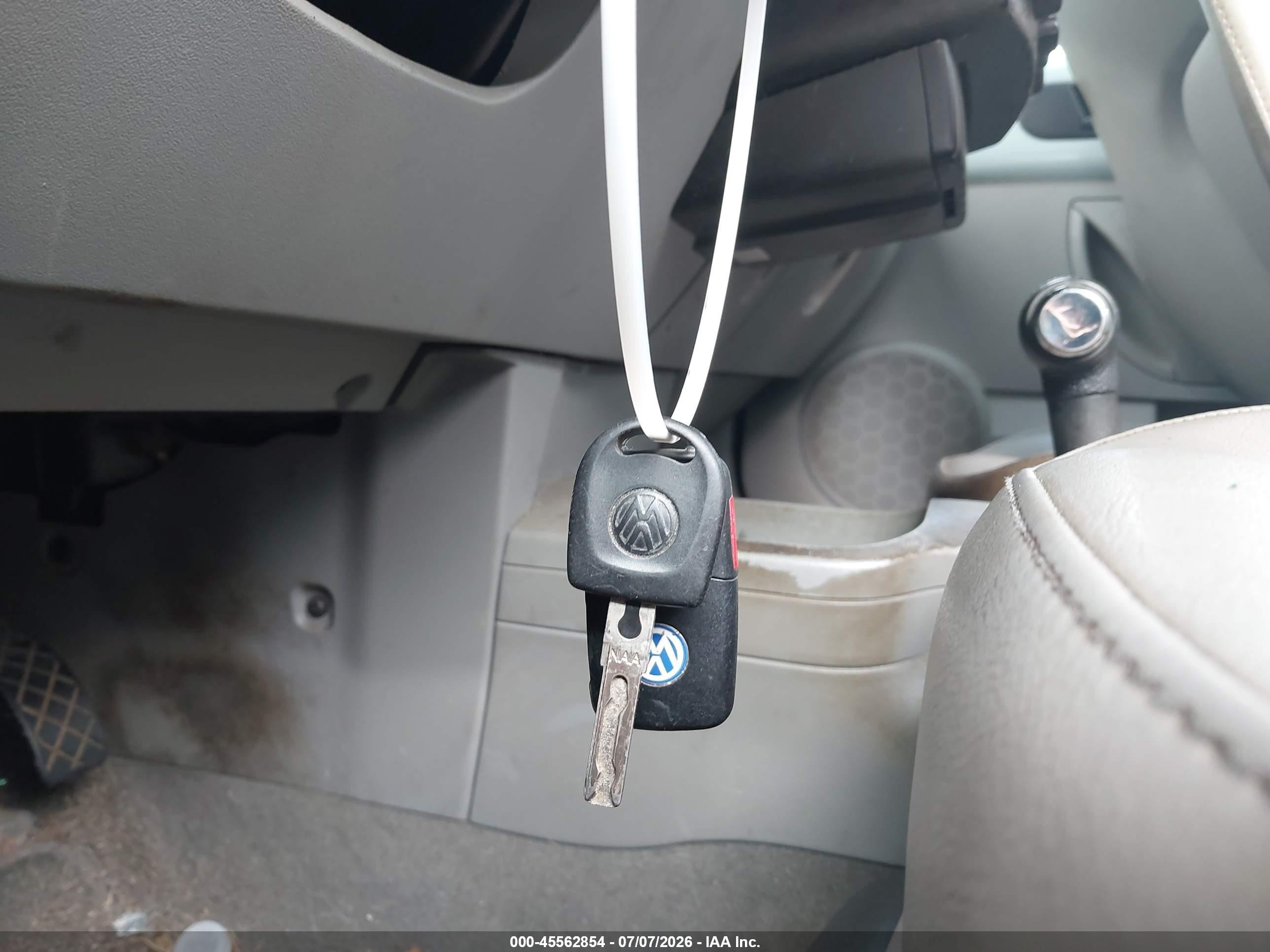 2006 Volkswagen New Beetle 2.5 Light Blue vin: 3VWPF31Y16M311796