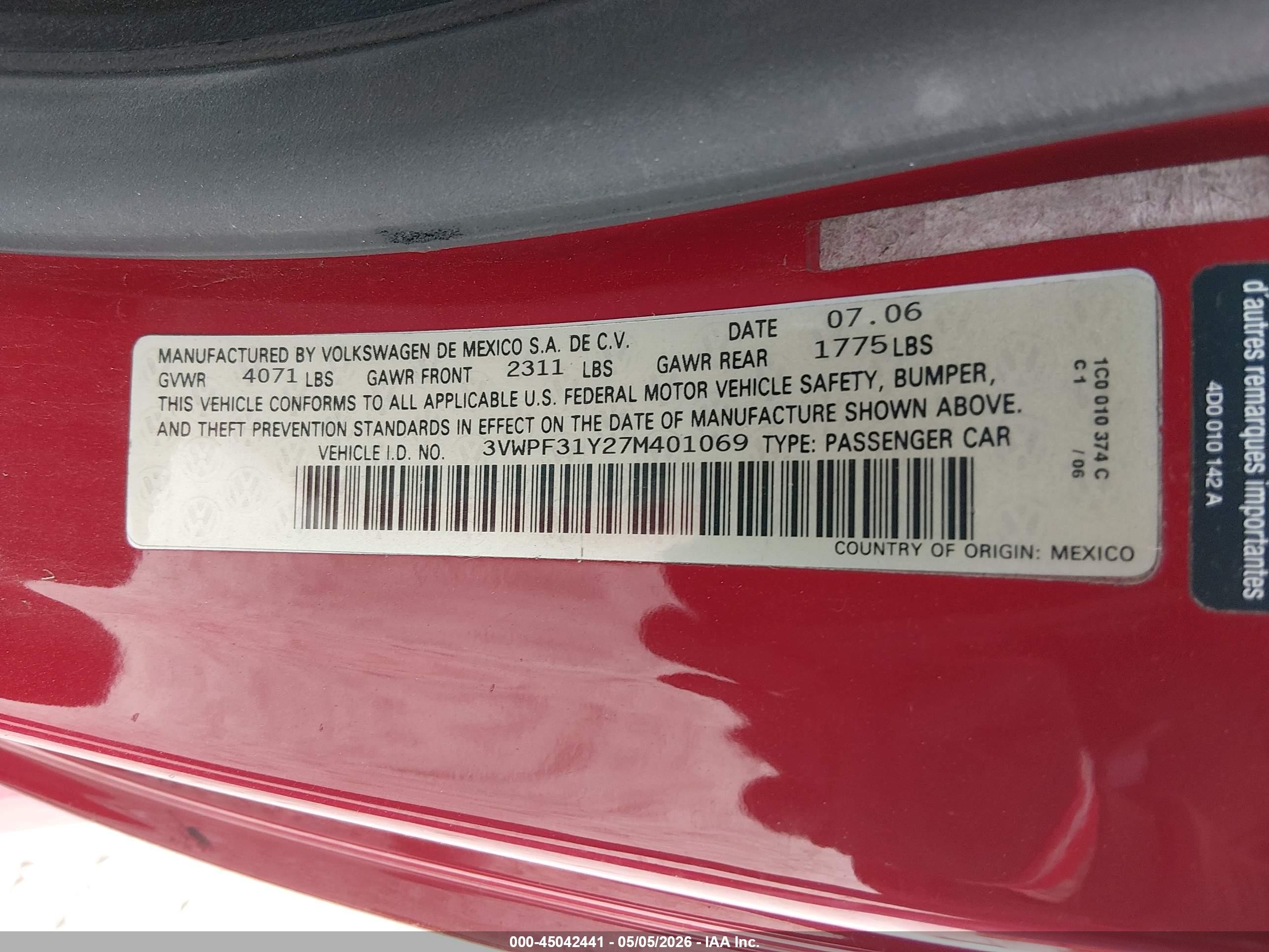 2007 Volkswagen New Beetle 2.5 Red vin: 3VWPF31Y27M401069