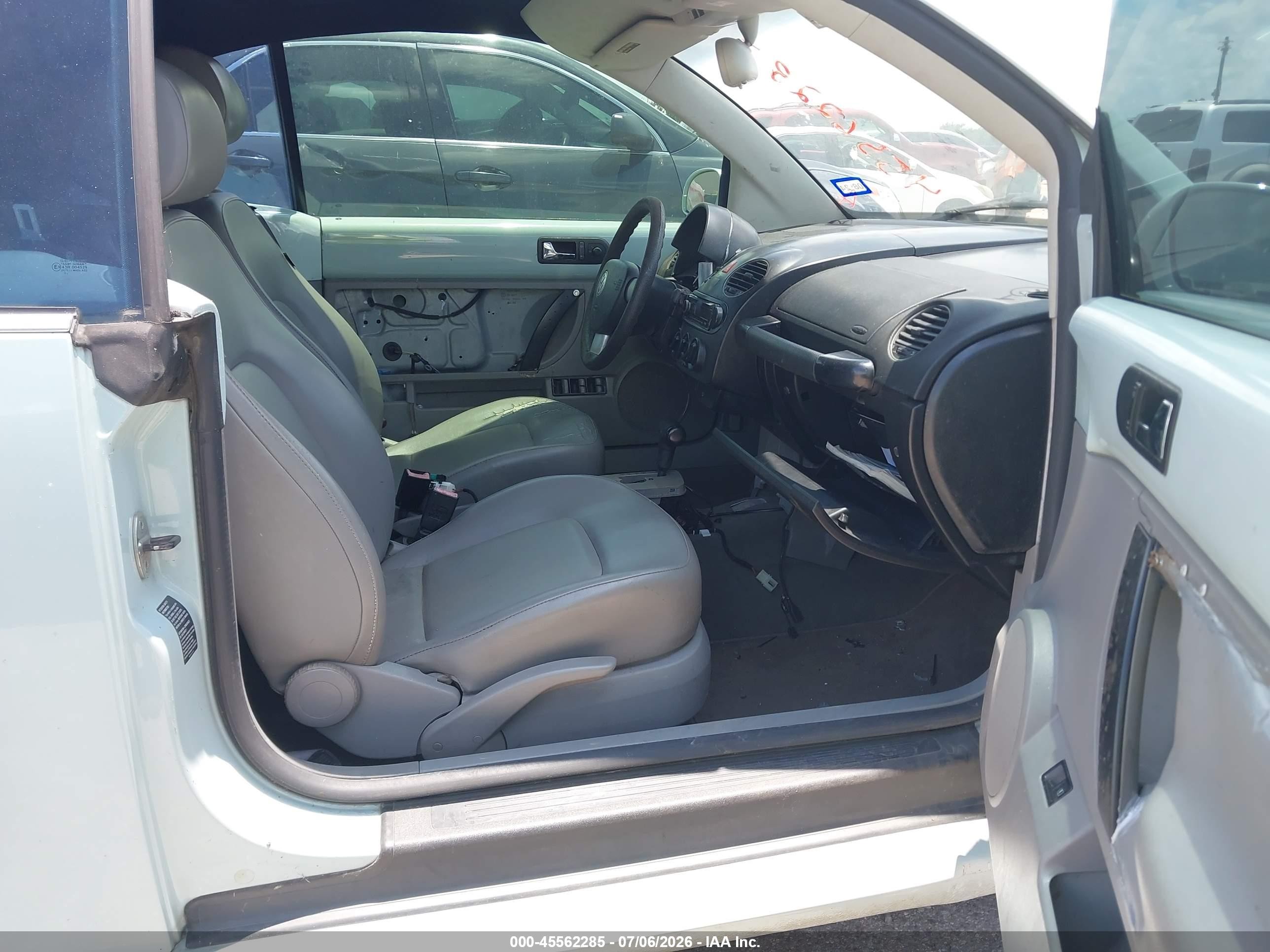 2006 Volkswagen New Beetle 2.5 Бирюзовый vin: 3VWPF31YX6M314731