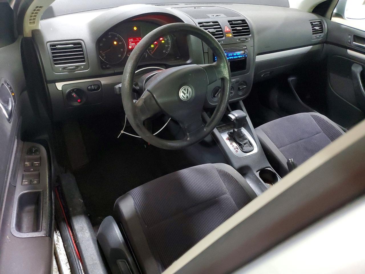 2006 Volkswagen Jetta Value Silver vin: 3VWPF71K66M798481