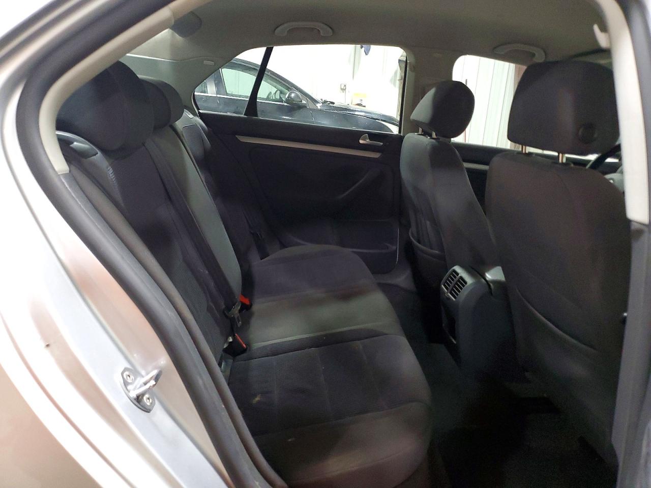 2006 Volkswagen Jetta Value Silver vin: 3VWPF71K66M798481