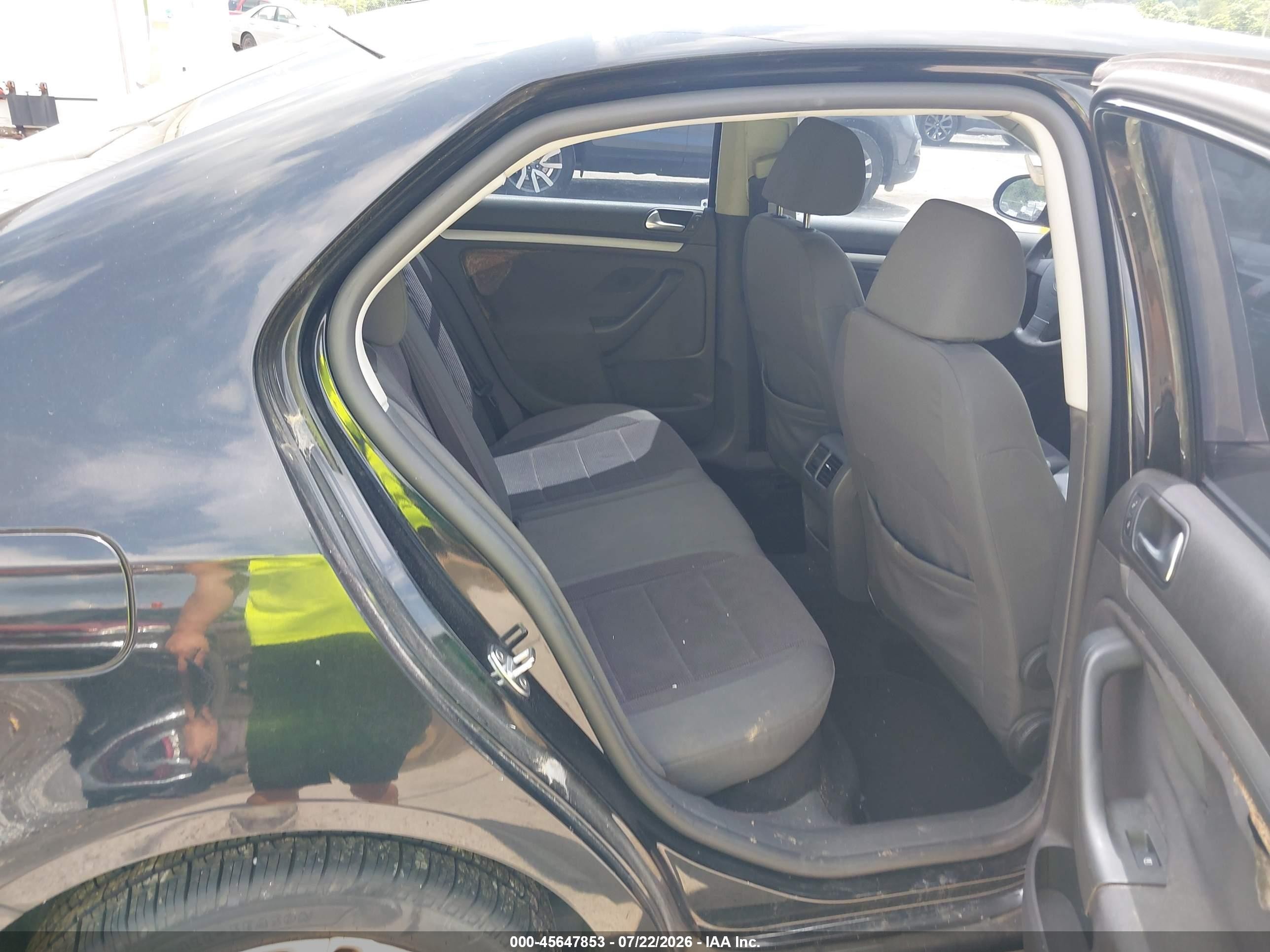 2007 Volkswagen Jetta 2.5 Черный vin: 3VWPF71K77M139780