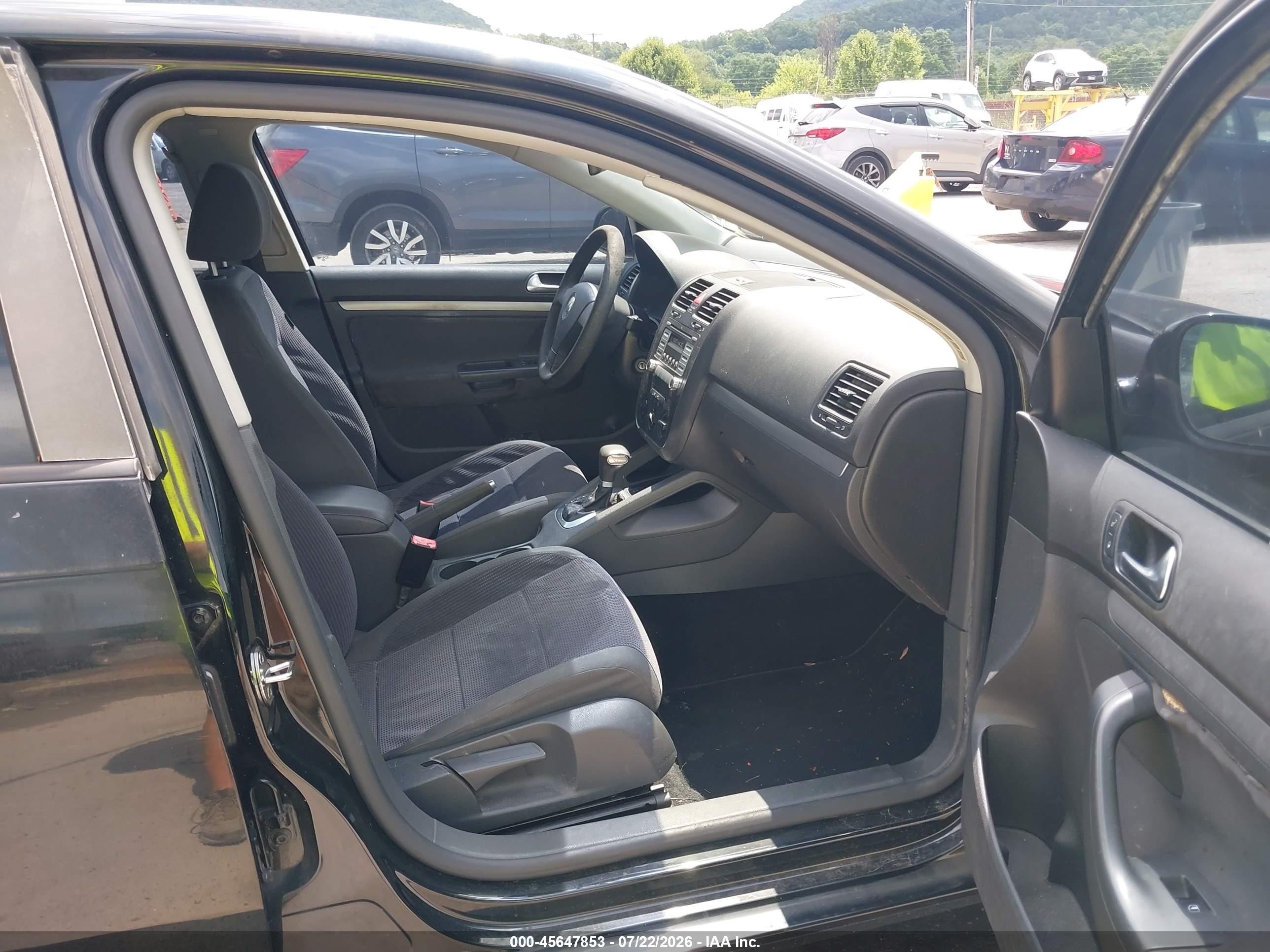 2007 Volkswagen Jetta 2.5 Черный vin: 3VWPF71K77M139780