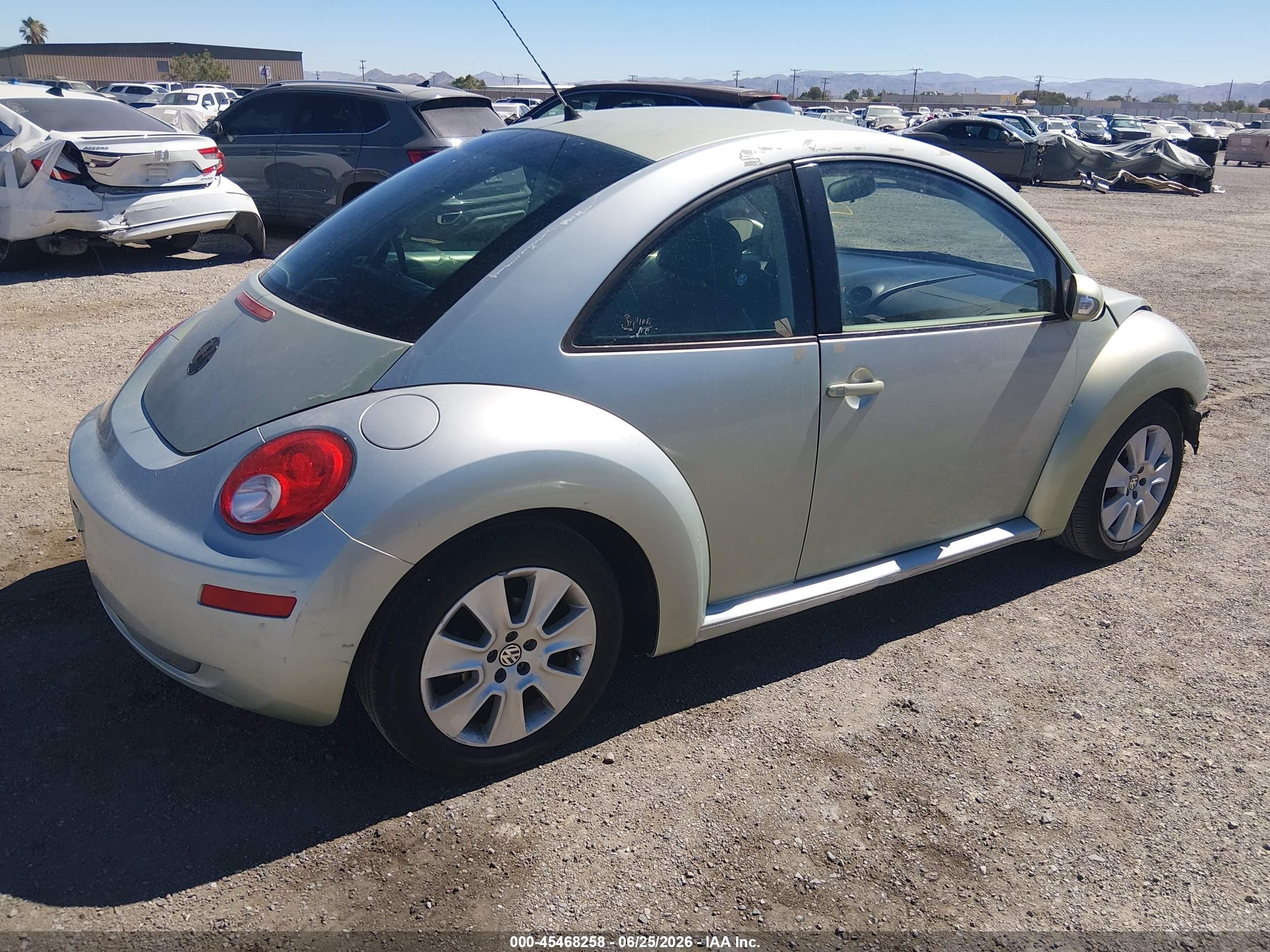 2008 Volkswagen New Beetle S Green vin: 3VWPG31C38M512880