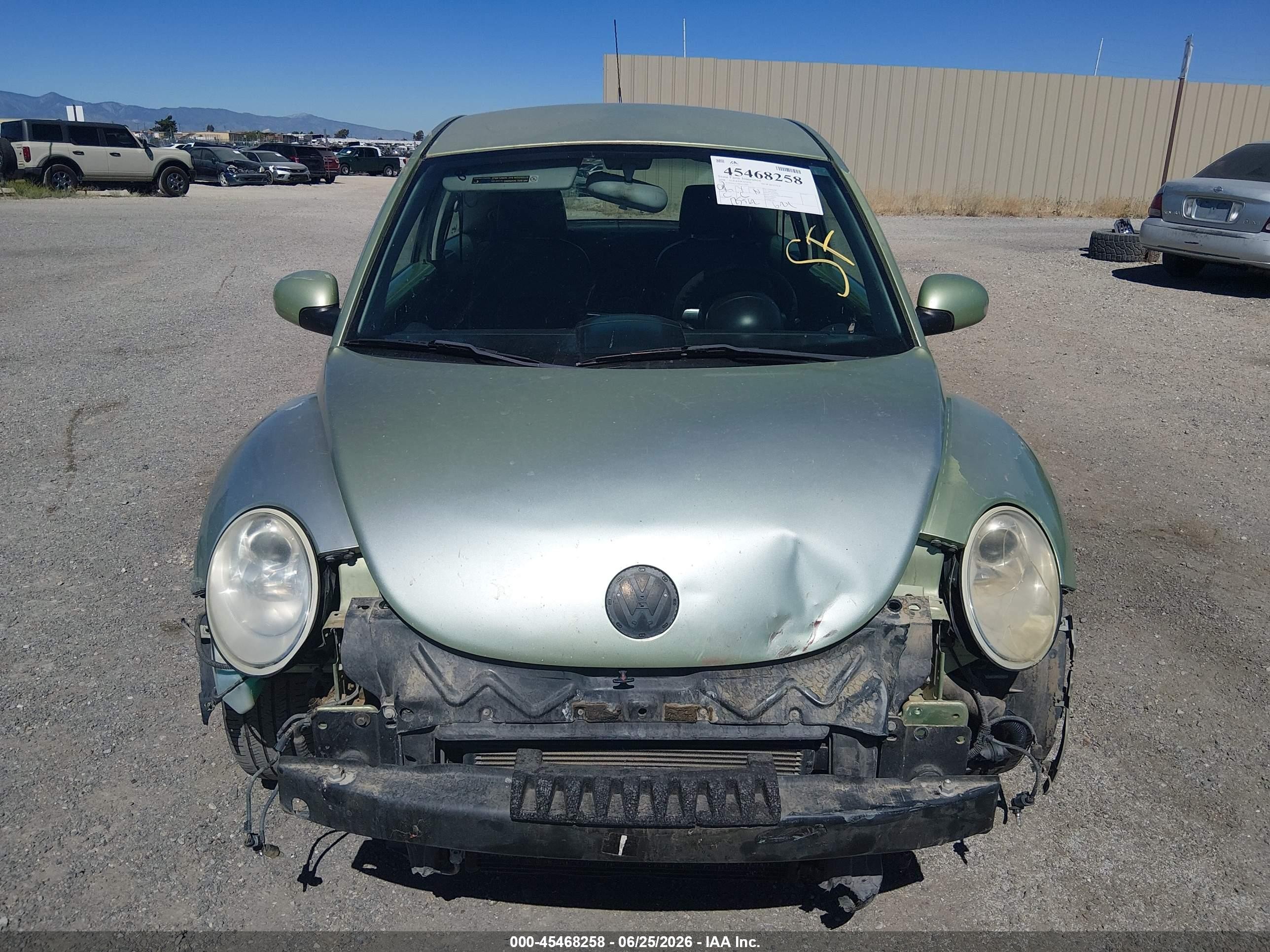 2008 Volkswagen New Beetle S Green vin: 3VWPG31C38M512880