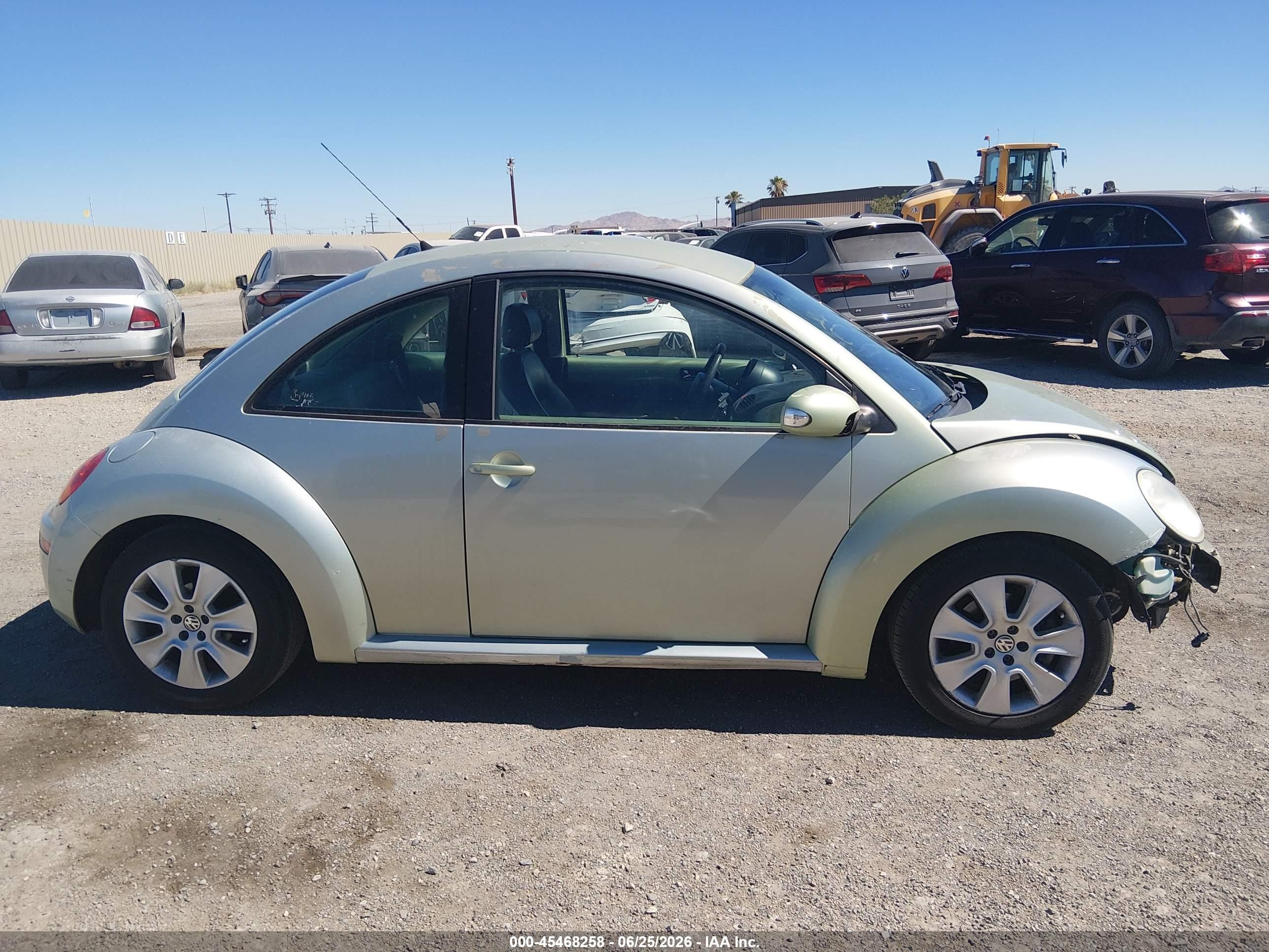 2008 Volkswagen New Beetle S Green vin: 3VWPG31C38M512880