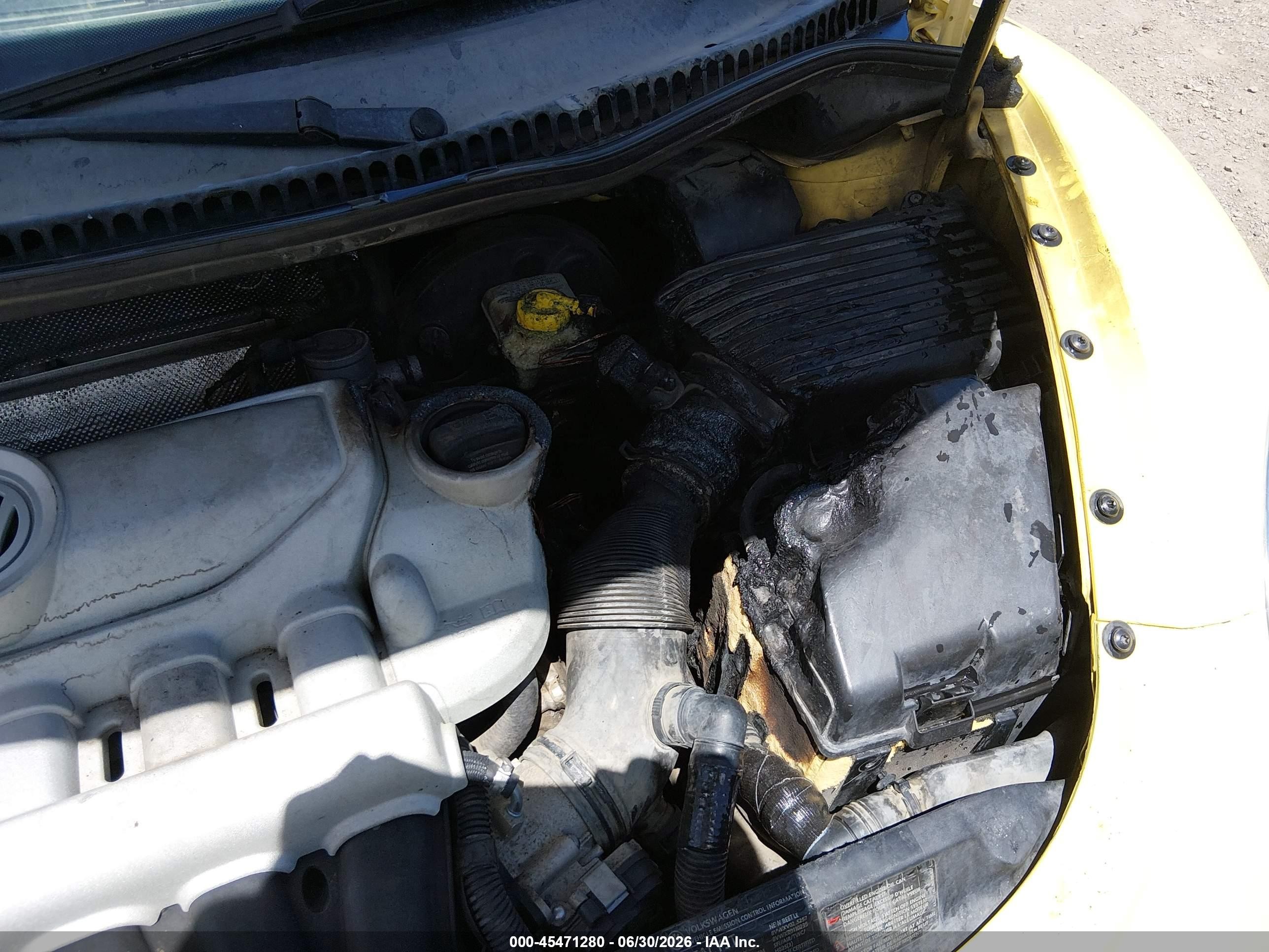 2008 Volkswagen New Beetle S Yellow vin: 3VWPG31C68M508189