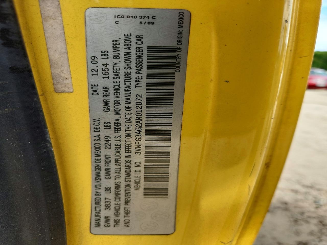 2010 Volkswagen New Beetle Yellow vin: 3VWPG3AG2AM012072
