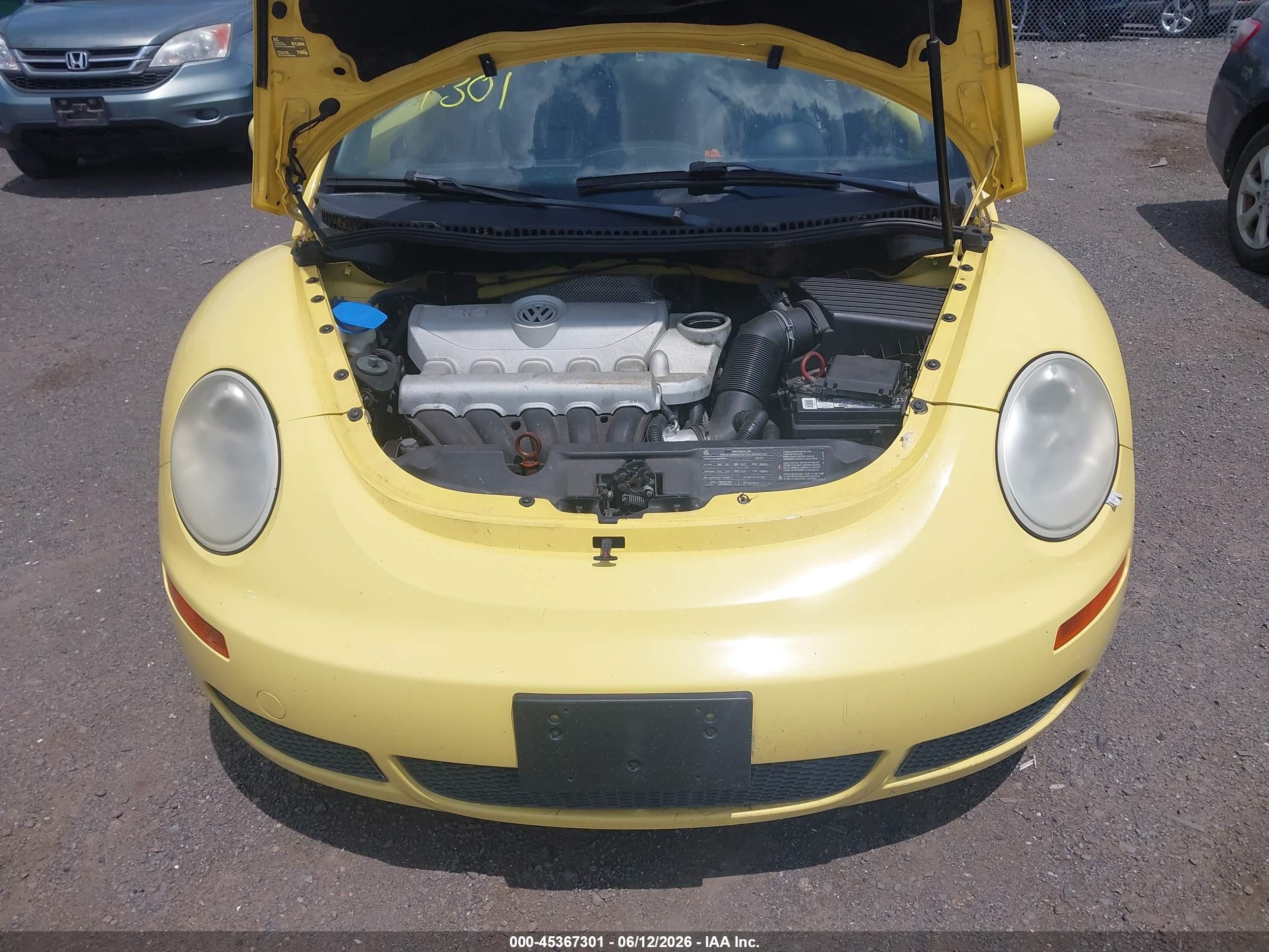 2010 Volkswagen New Beetle 2.5l Yellow vin: 3VWPG3AG6AM017629