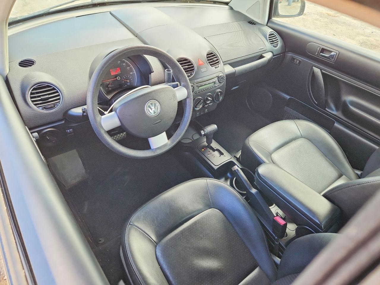 2010 Volkswagen New Beetle Black vin: 3VWPG3AG6AM018845