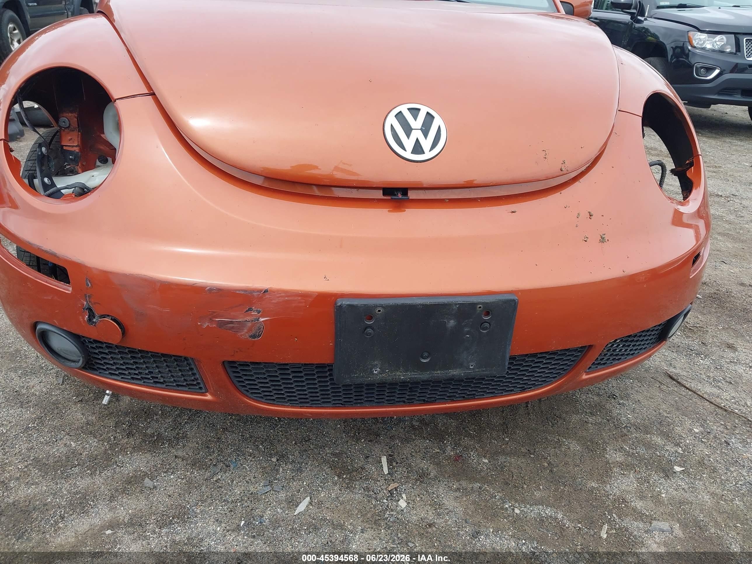 2010 Volkswagen New Beetle 2.5l Red Rock Edition Orange vin: 3VWPG3AG7AM034634