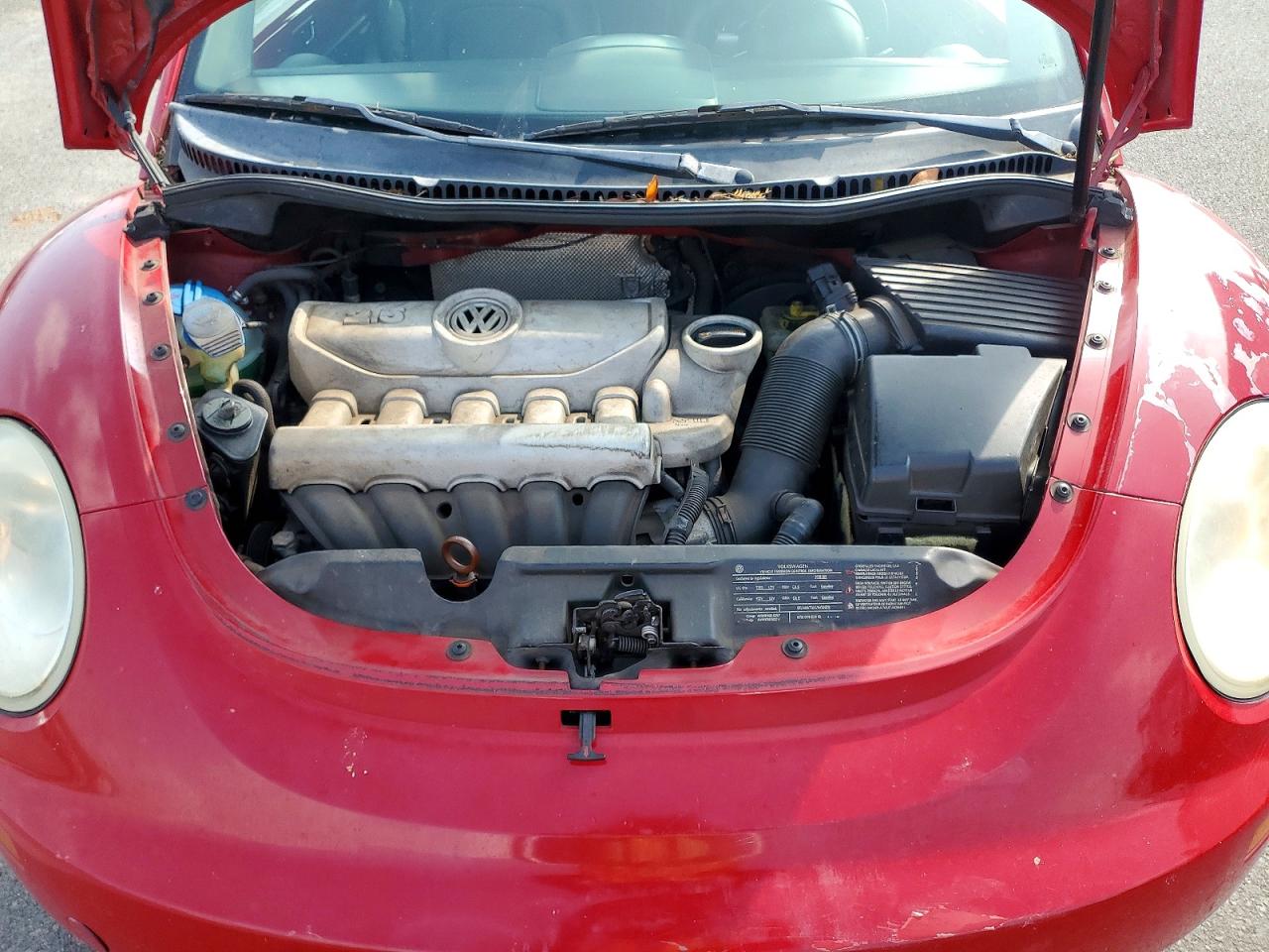 2010 Volkswagen New Beetle Red vin: 3VWPG3AG8AM010827