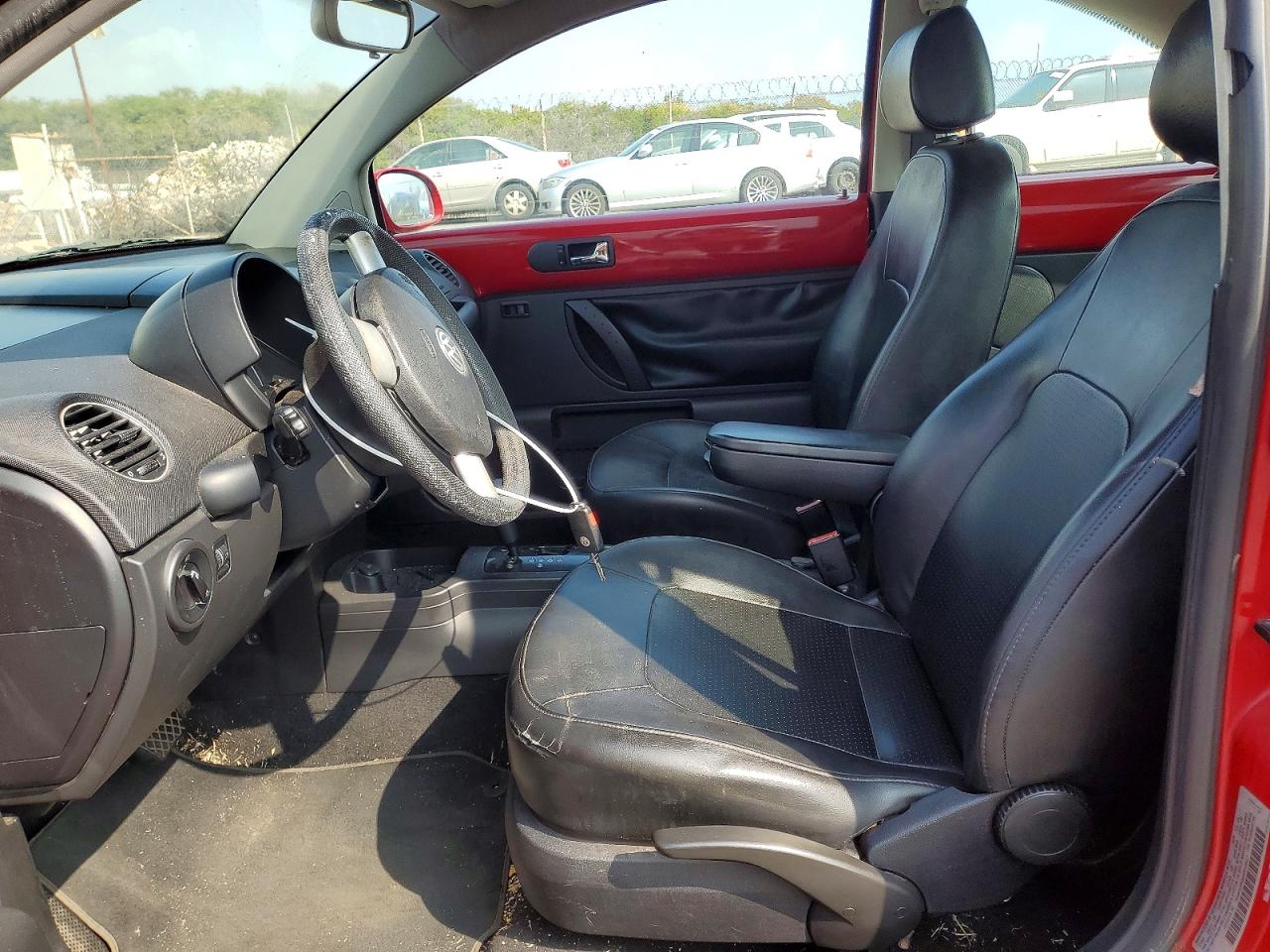 2010 Volkswagen New Beetle Red vin: 3VWPG3AG8AM010827