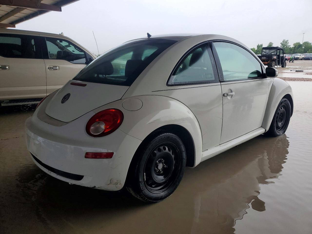 2010 Volkswagen New Beetle White vin: 3VWPG3AGXAM010554