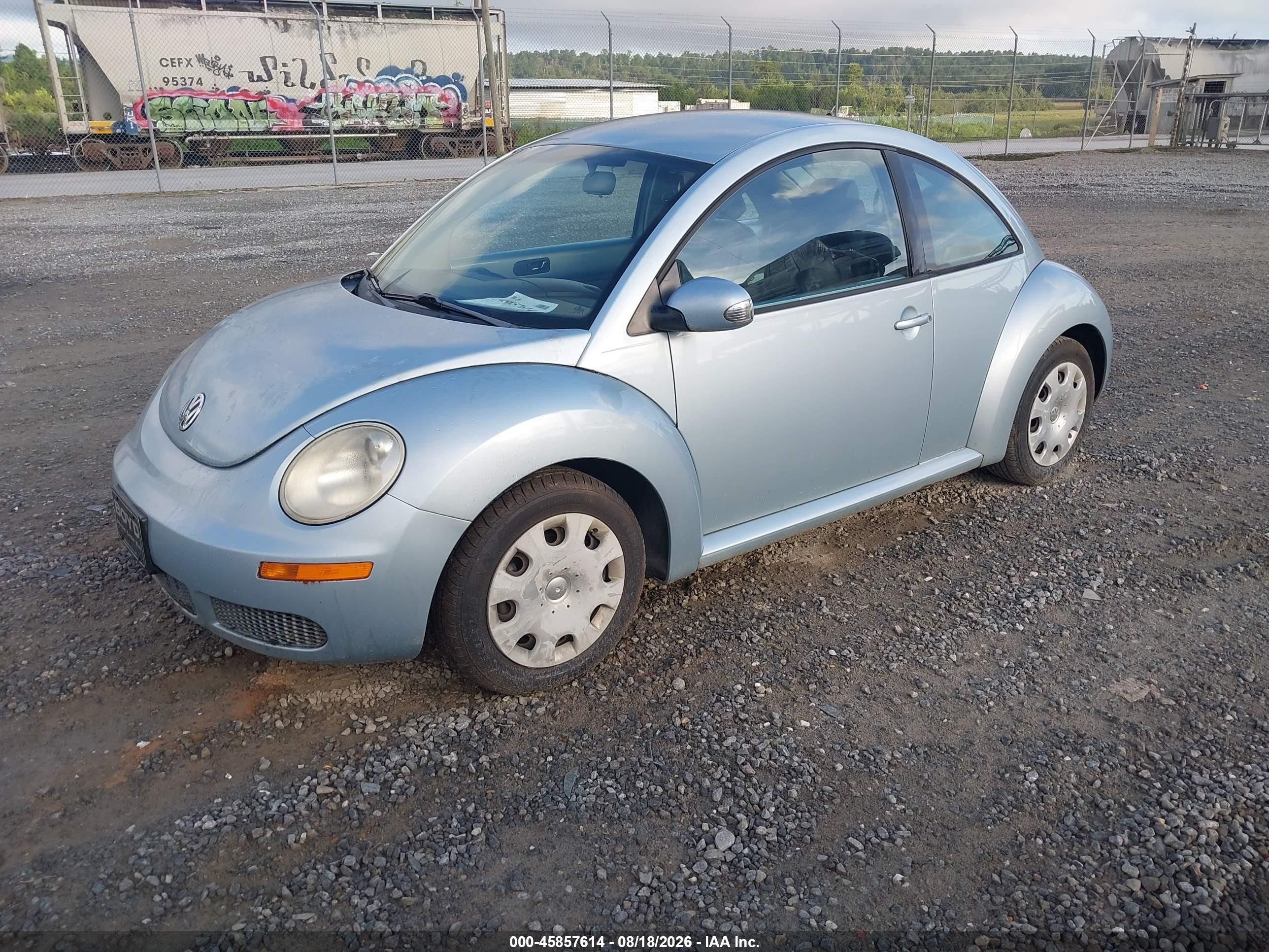 2010 Volkswagen New Beetle 2.5l Серебряный vin: 3VWPG3AGXAM017441