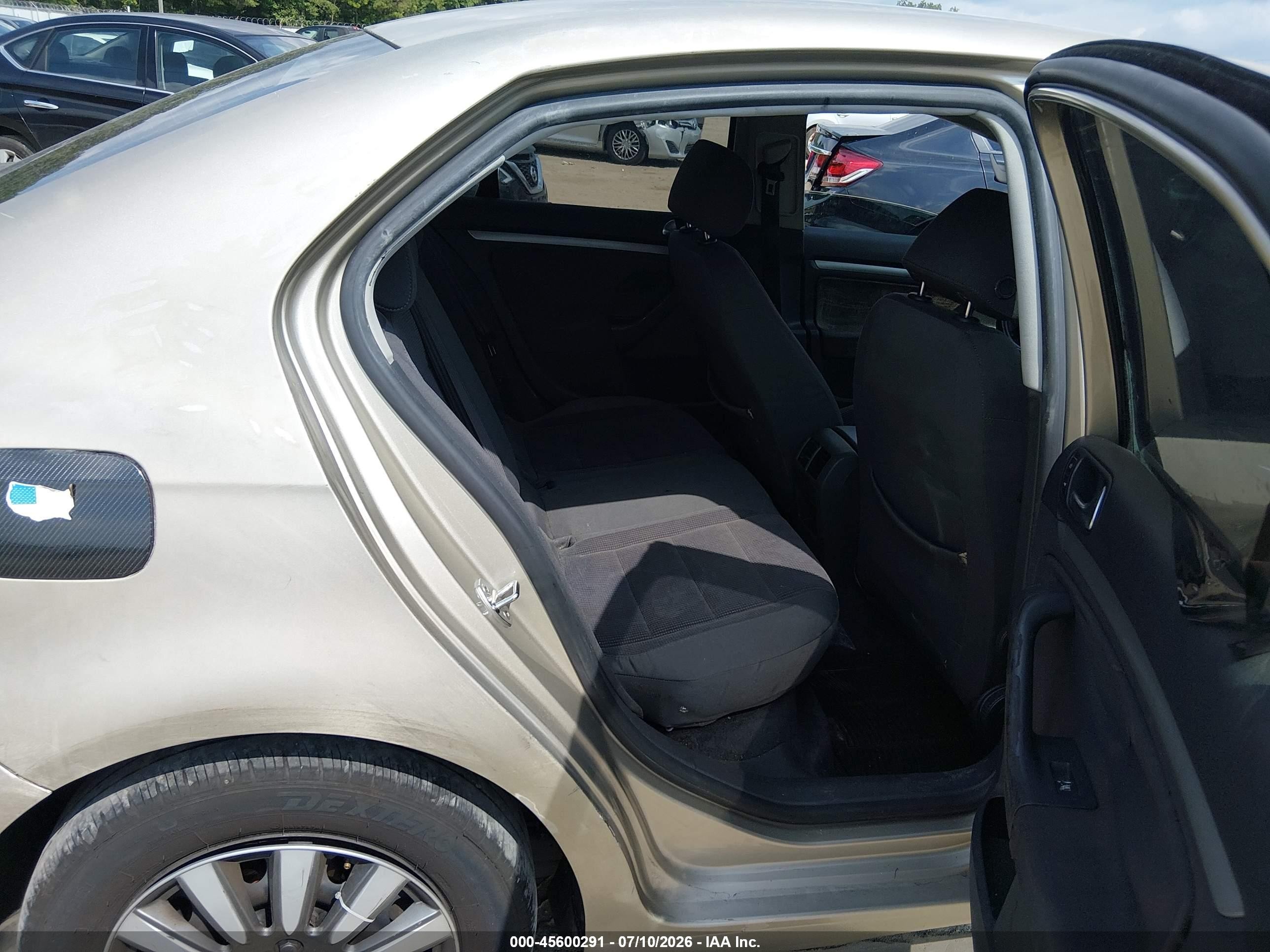 2006 Volkswagen Jetta Value Edition Gold vin: 3VWPG71K76M659666