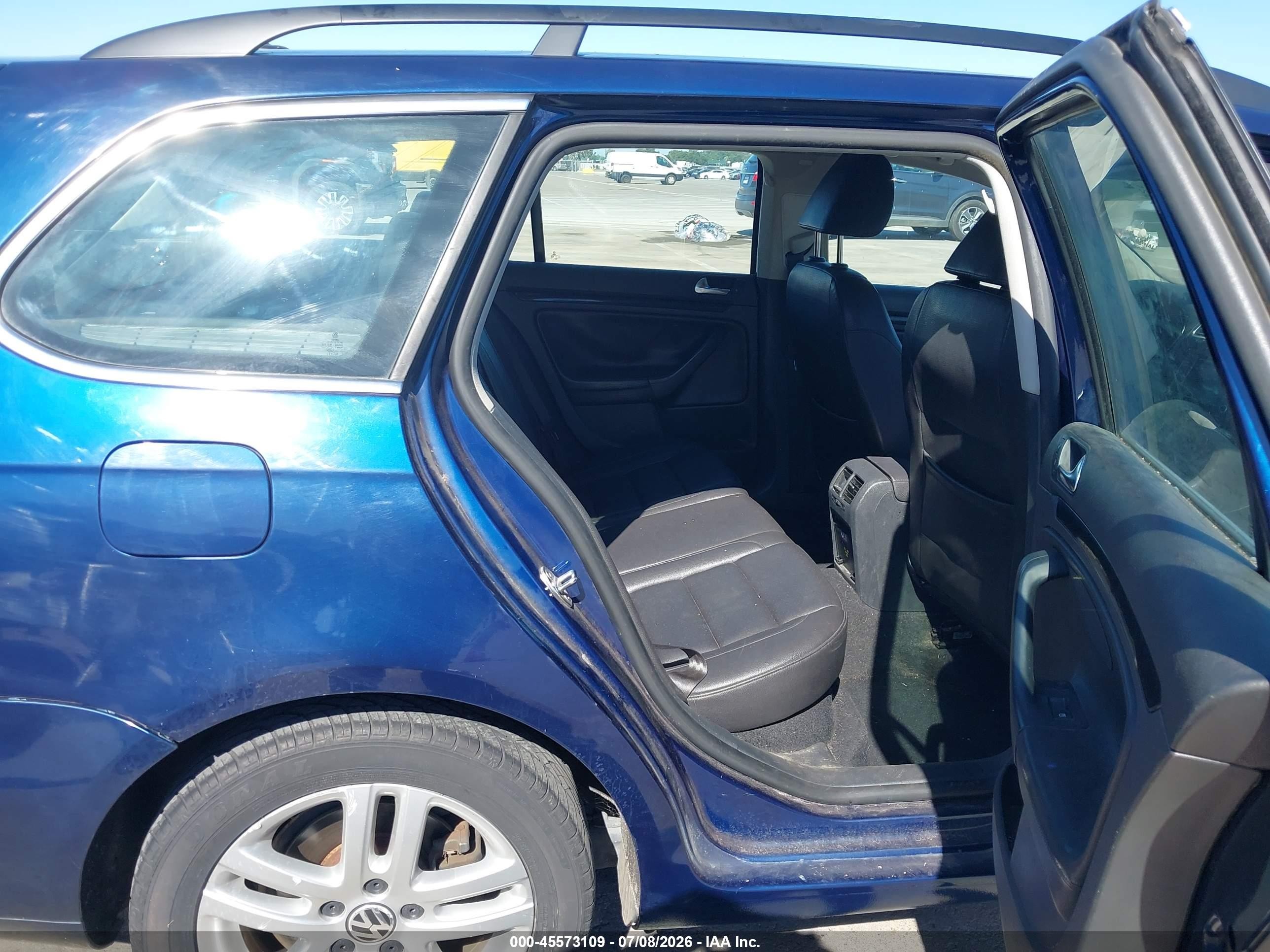 2011 Volkswagen Jetta Sportwagen 2.0l Tdi Blue vin: 3VWPL7AJ0BM704444