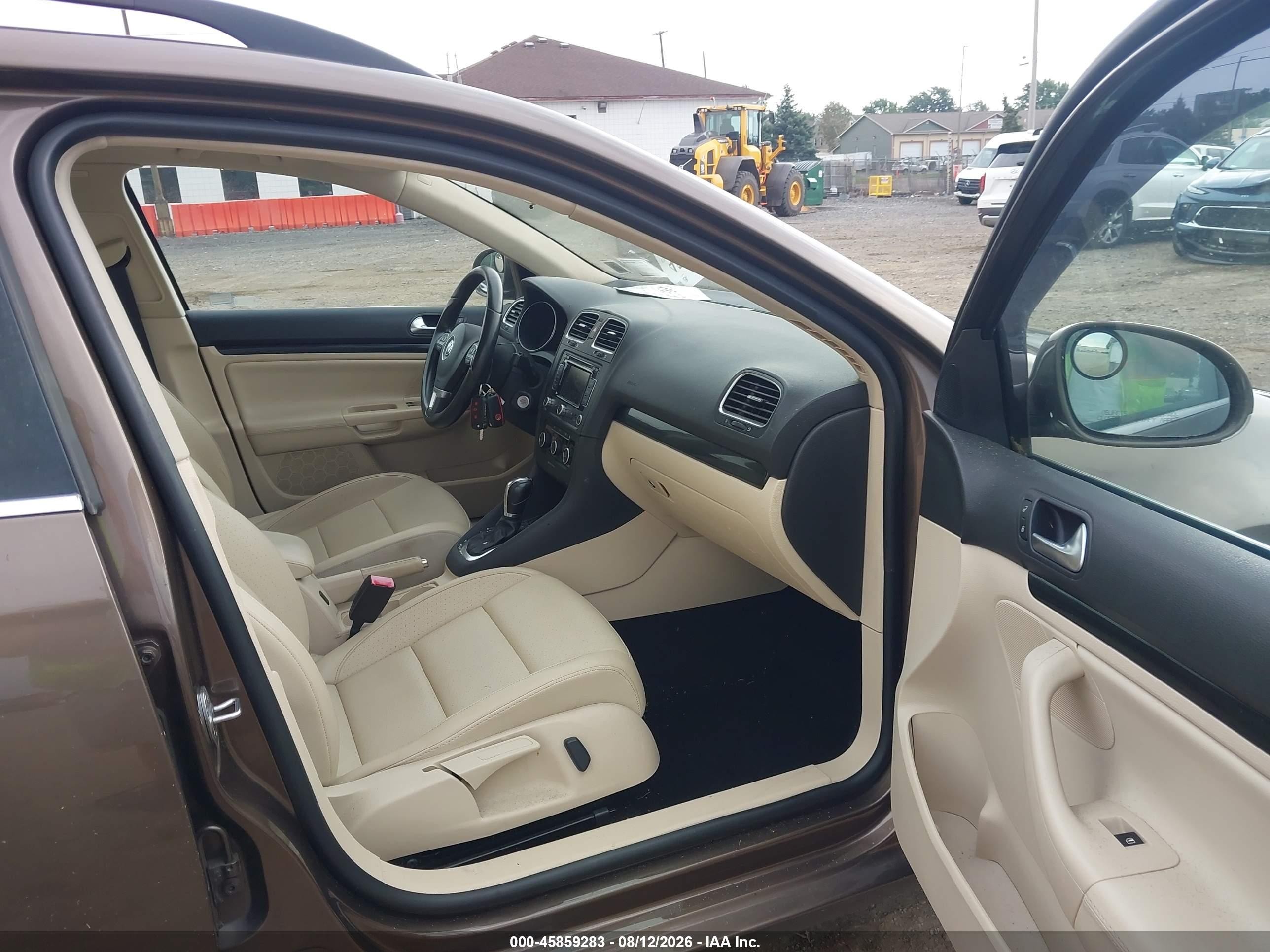 2013 Volkswagen Jetta Sportwagen 2.0l Tdi Коричневый vin: 3VWPL7AJ0DM620918