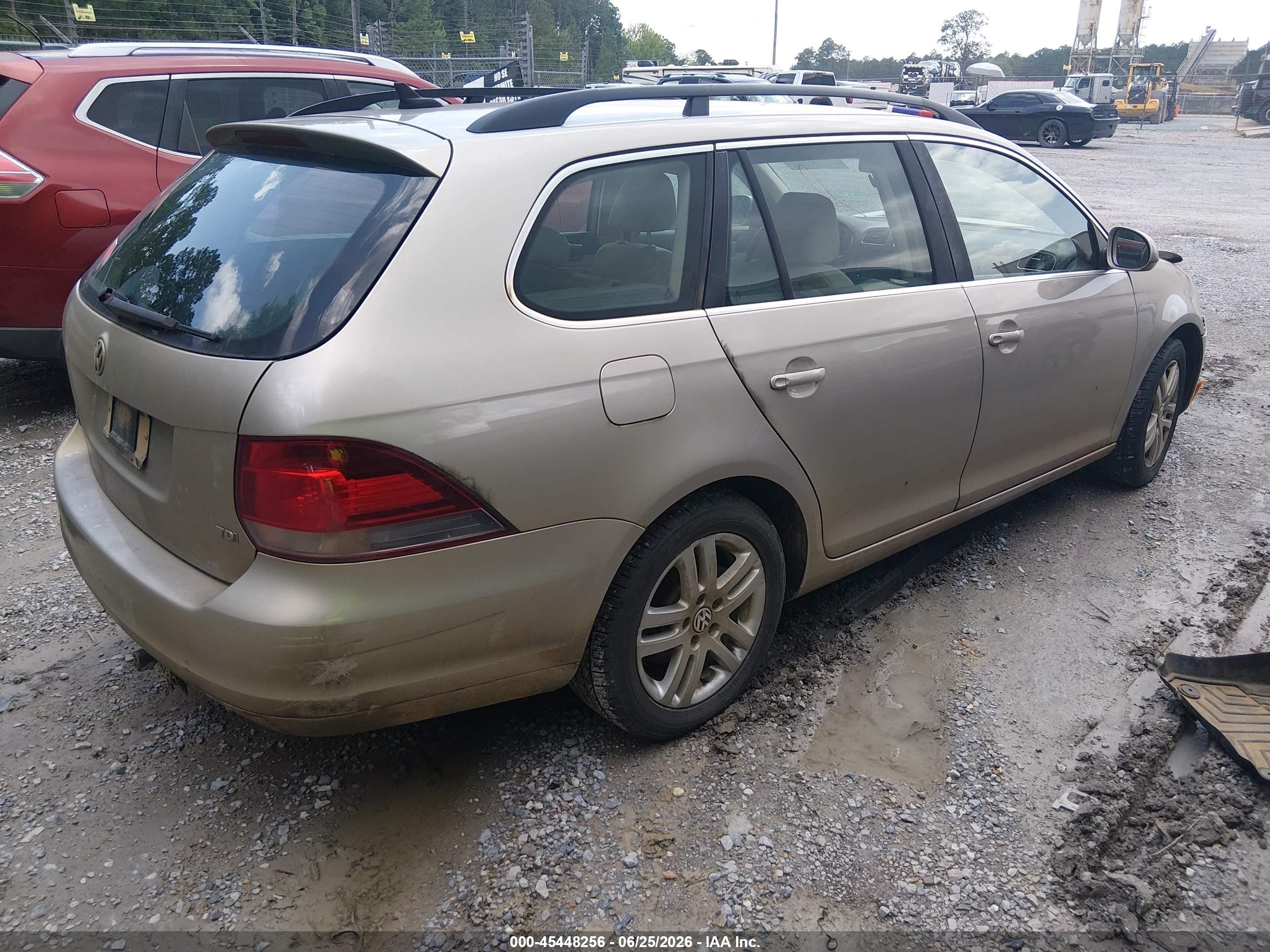 2013 Volkswagen Jetta Sportwagen 2.0l Tdi Gold vin: 3VWPL7AJ0DM632390