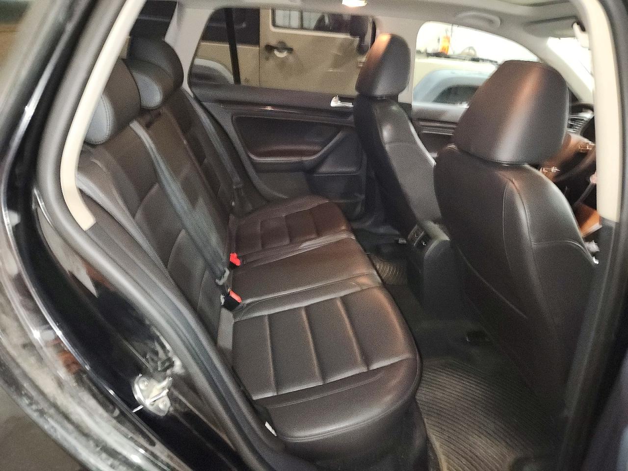 2014 Volkswagen Jetta Tdi Black vin: 3VWPL7AJ0EM607359