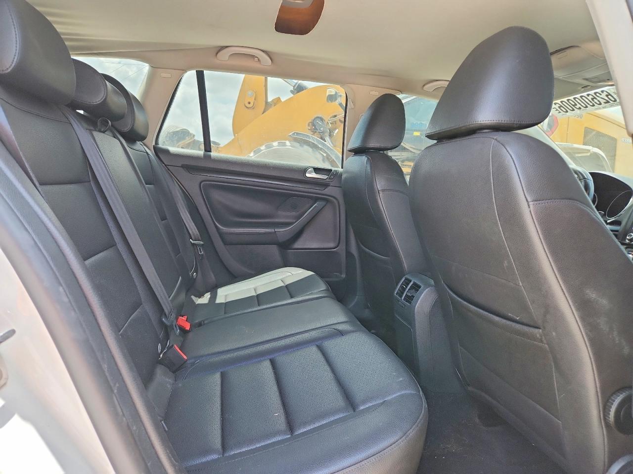 2014 Volkswagen Jetta Tdi White vin: 3VWPL7AJ0EM608480