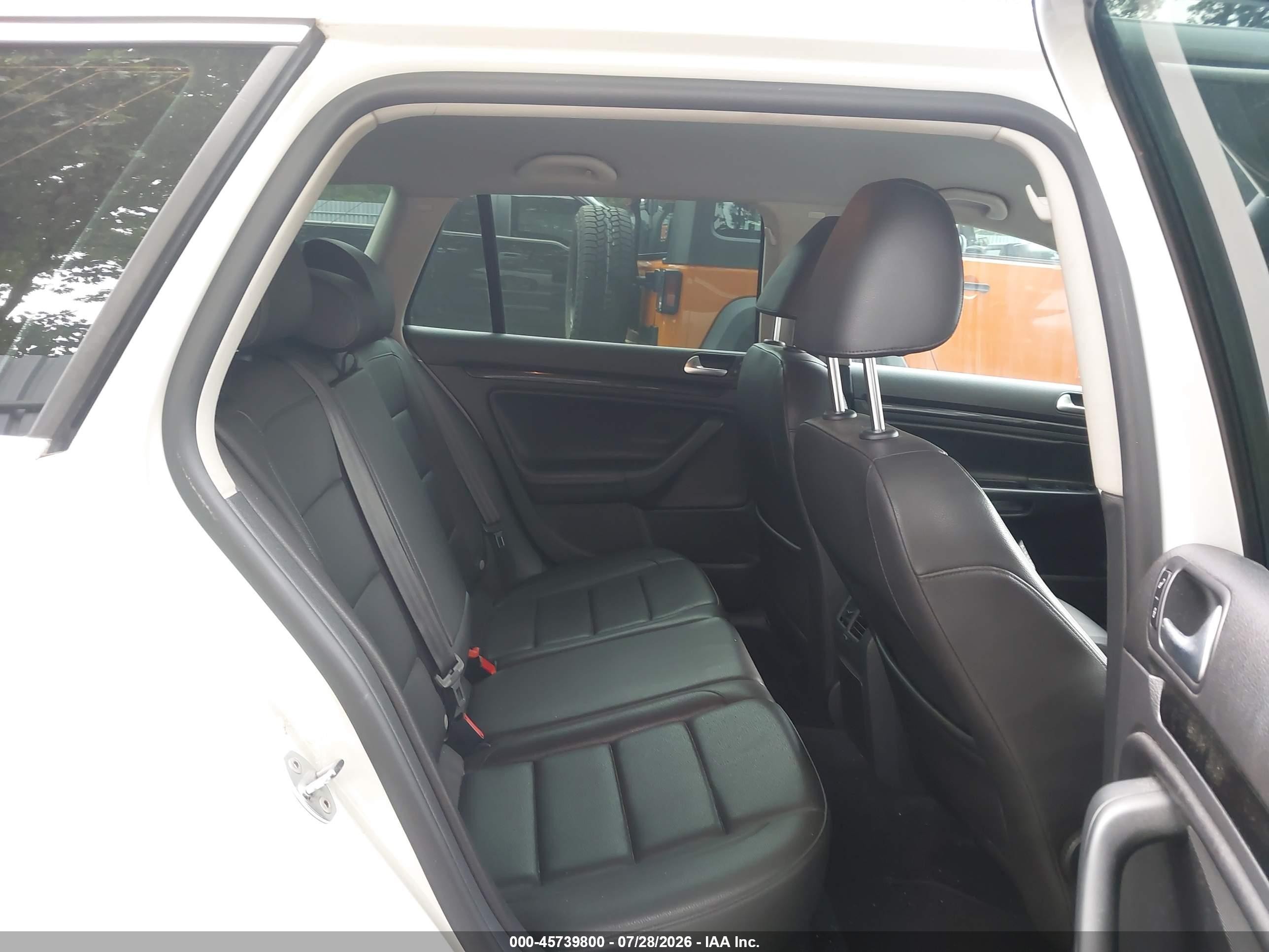 2014 Volkswagen Jetta Sportwagen 2.0l Tdi Белый vin: 3VWPL7AJ0EM612996