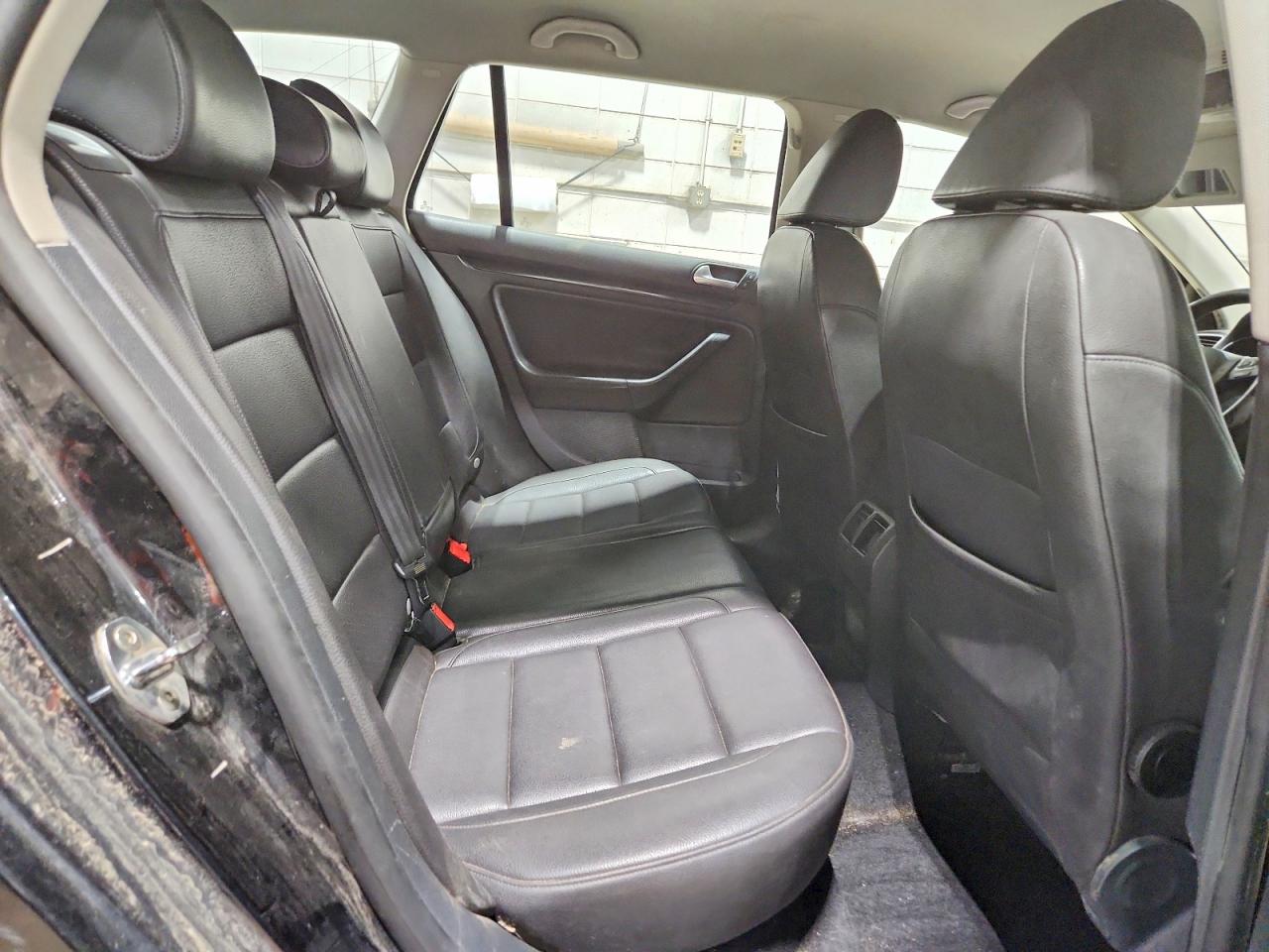 2014 Volkswagen Jetta Tdi Black vin: 3VWPL7AJ0EM614070