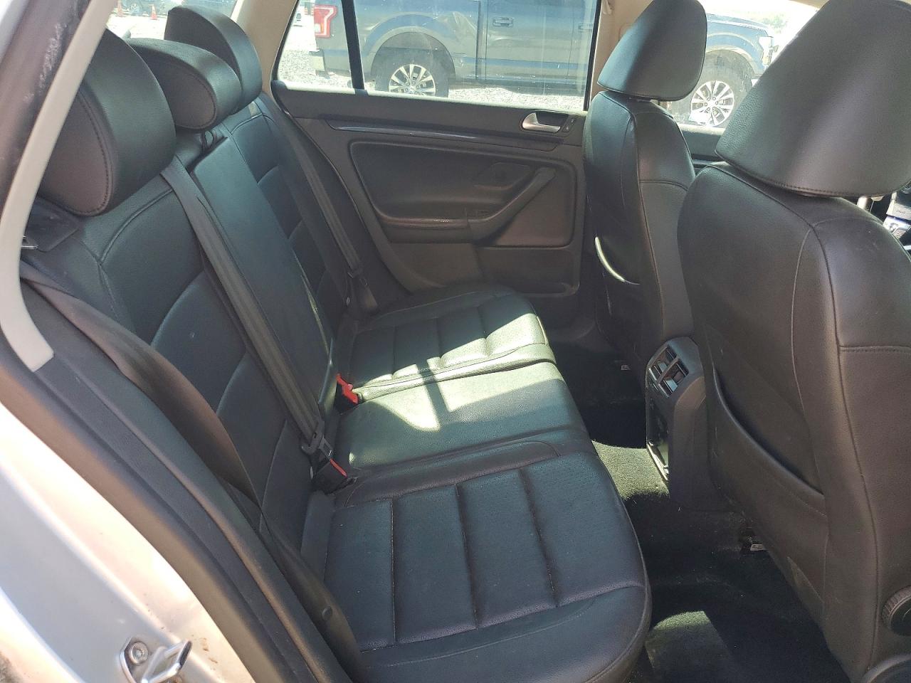 2014 Volkswagen Jetta Tdi Silver vin: 3VWPL7AJ0EM624761