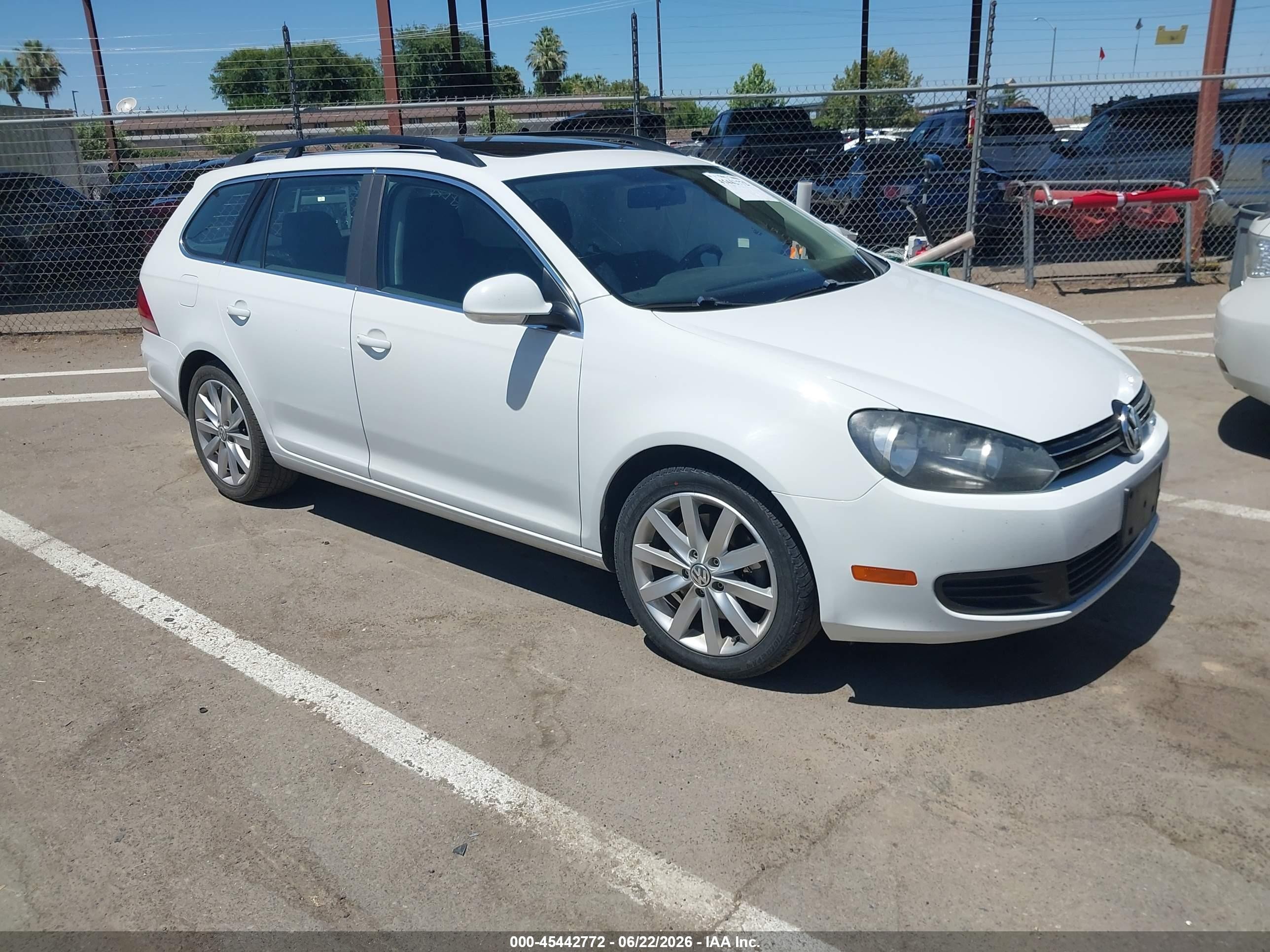 2014 Volkswagen Jetta Sportwagen 2.0l Tdi White vin: 3VWPL7AJ1EM615518
