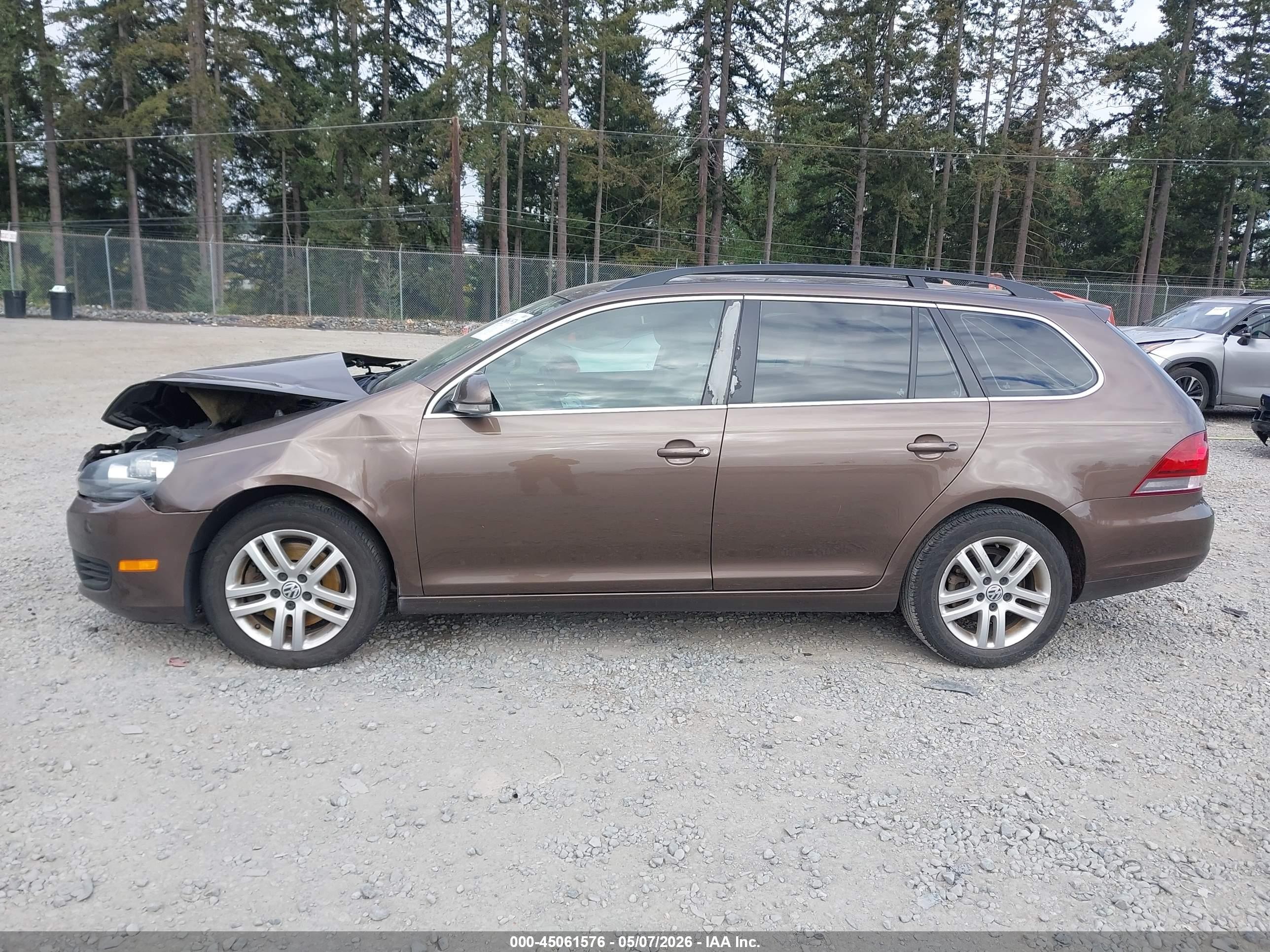 2011 Volkswagen Jetta Sportwagen 2.0l Tdi Brown vin: 3VWPL7AJ2BM707796