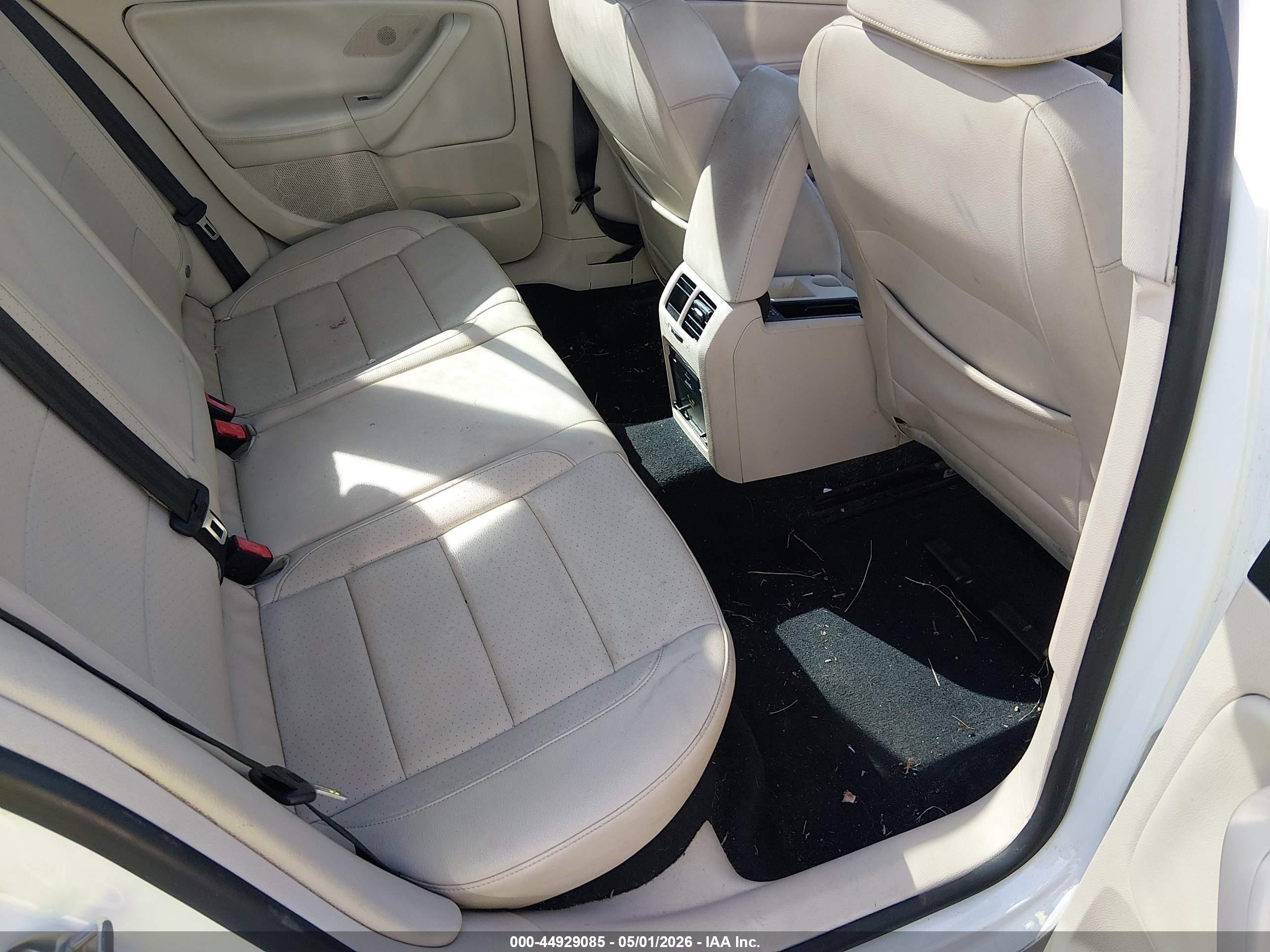 2012 Volkswagen Jetta Sportwagen 2.0l Tdi White vin: 3VWPL7AJ2CM653126