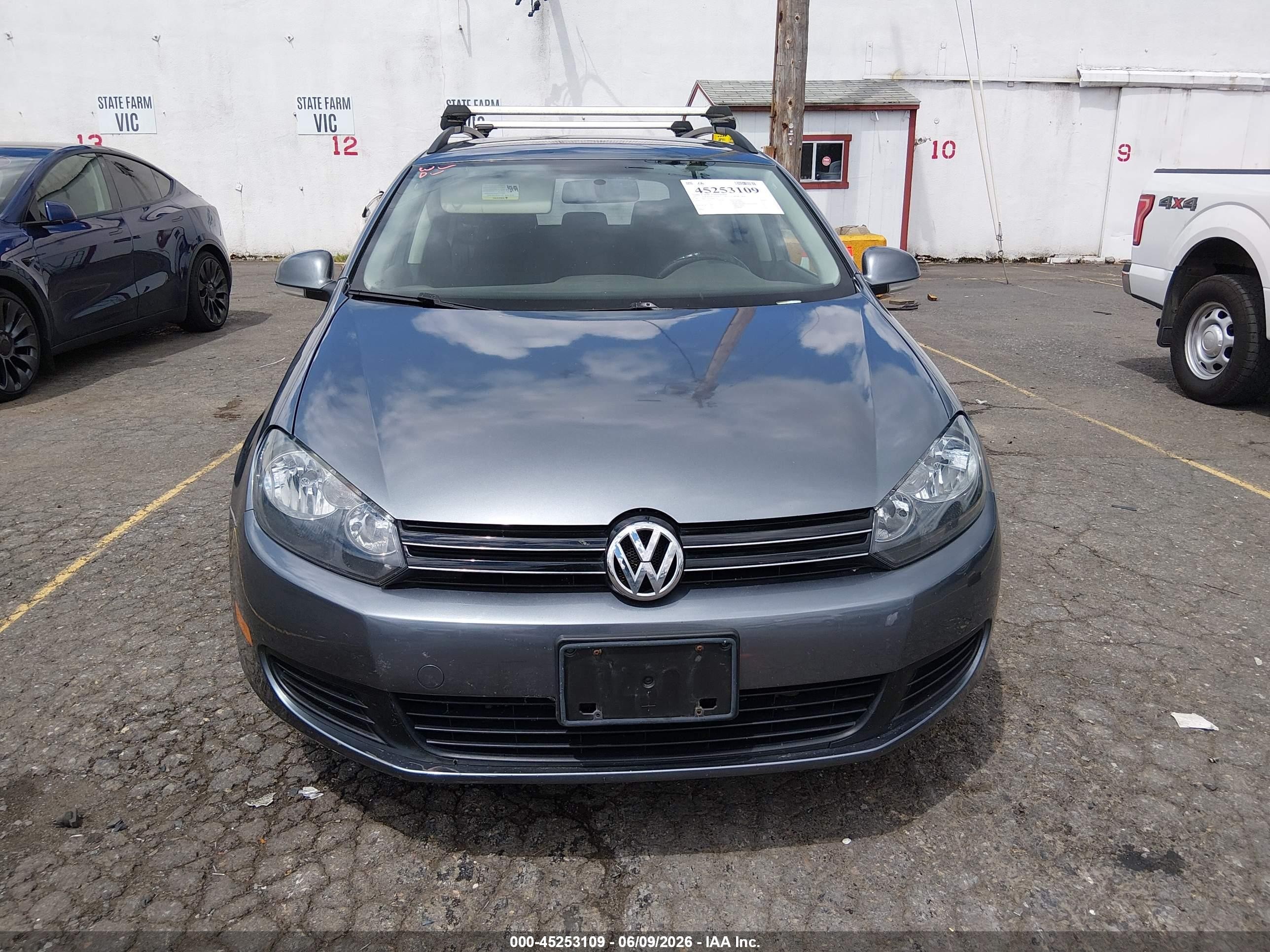 2013 Volkswagen Jetta Sportwagen 2.0l Tdi Серый vin: 3VWPL7AJ2DM695734