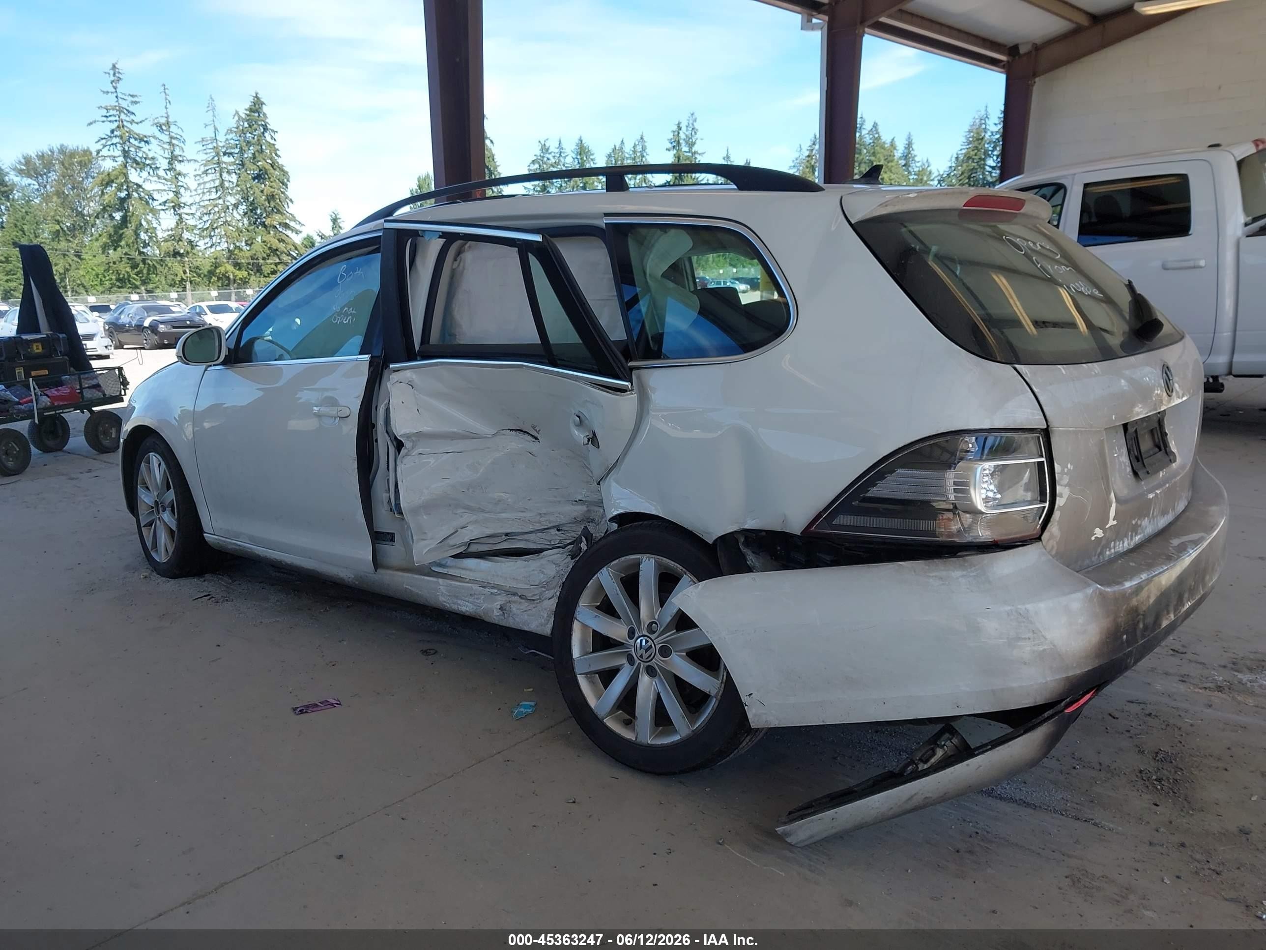 2014 Volkswagen Jetta Sportwagen 2.0l Tdi Белый vin: 3VWPL7AJ2EM625023