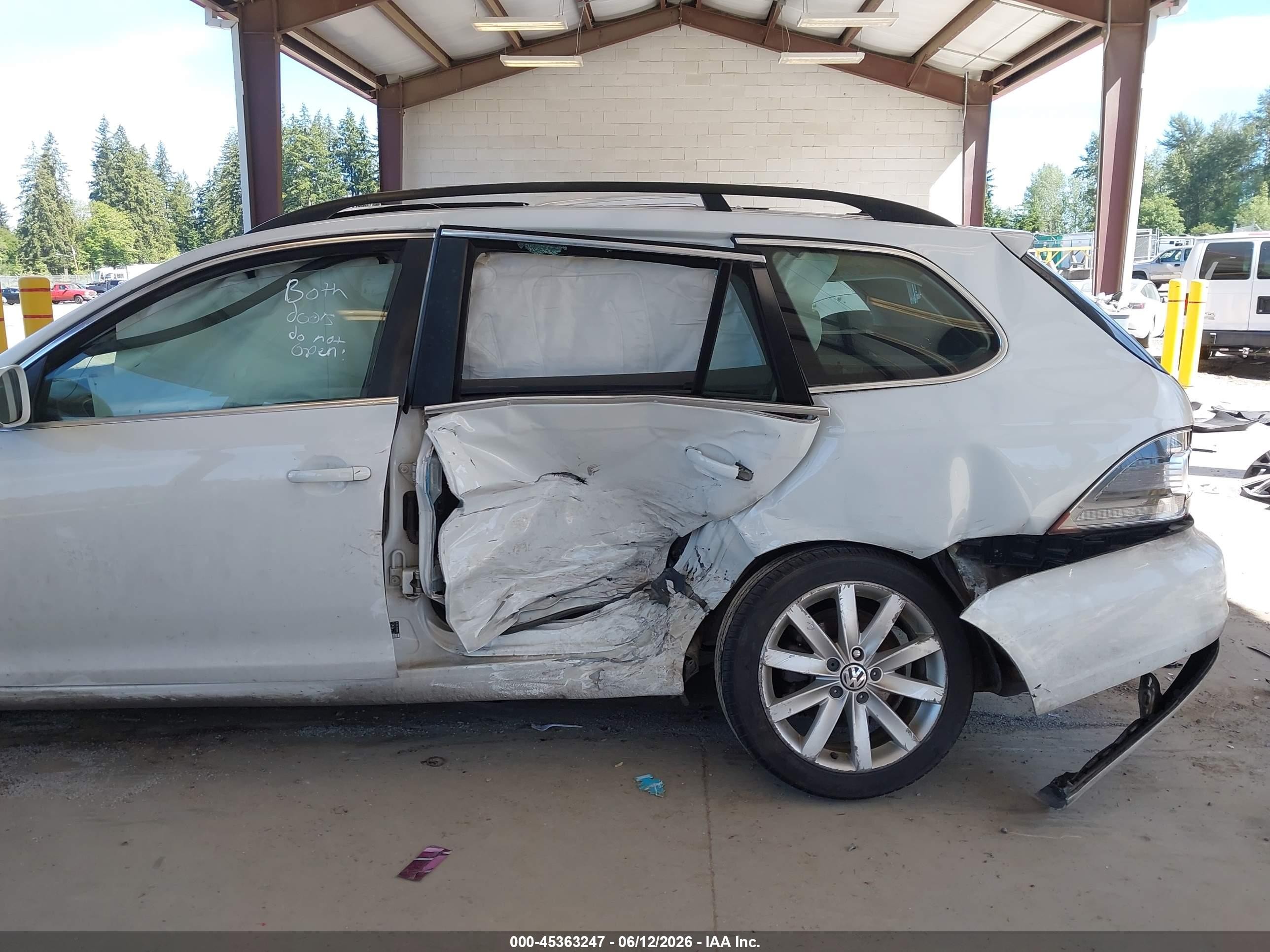 2014 Volkswagen Jetta Sportwagen 2.0l Tdi Белый vin: 3VWPL7AJ2EM625023