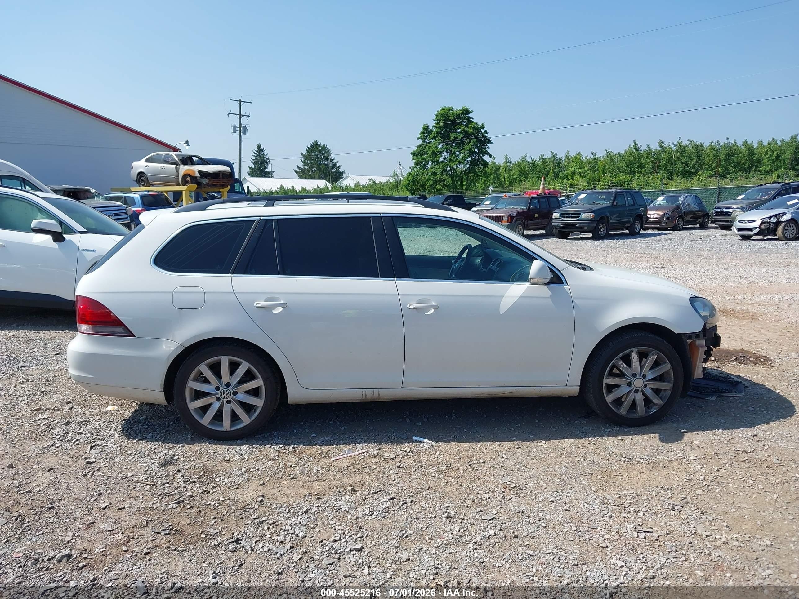 2011 Volkswagen Jetta Sportwagen 2.0l Tdi Белый vin: 3VWPL7AJ3BM722114